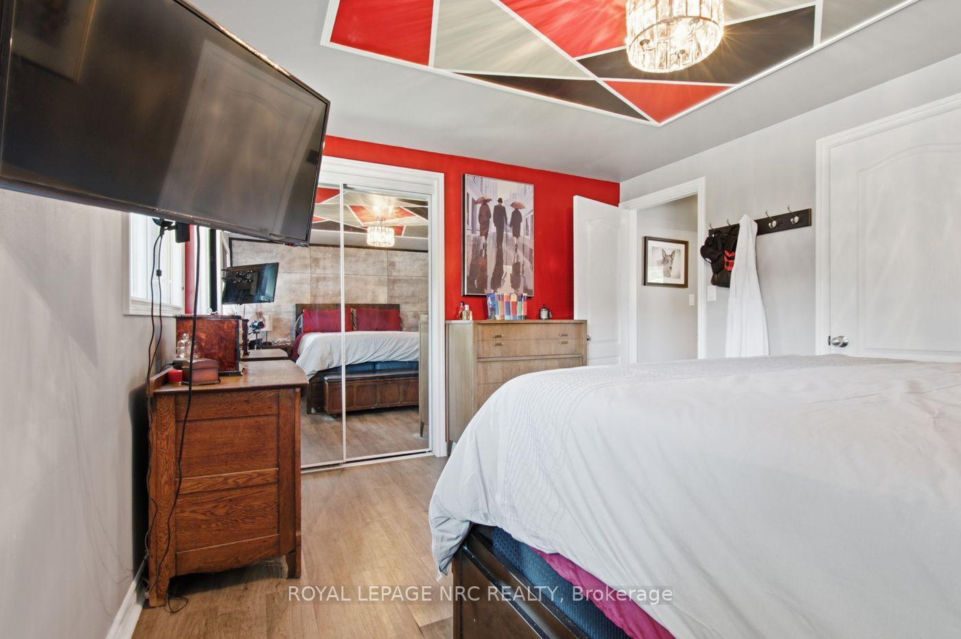 Photo 18 of 71 Wildwood Road, St. Catharines, Port Weller — HOMEH