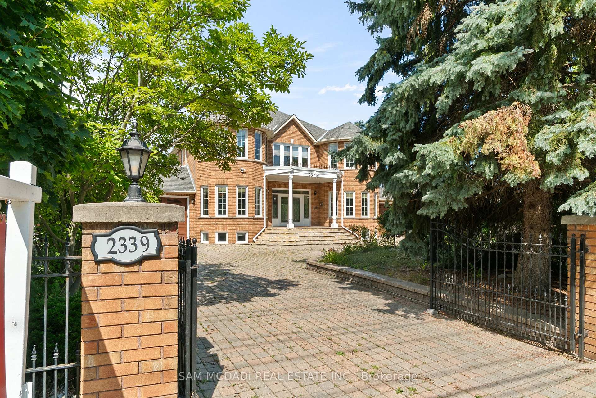 Photo 1 of 2339 Glengarry Road, Mississauga, Erindale — HOMEH