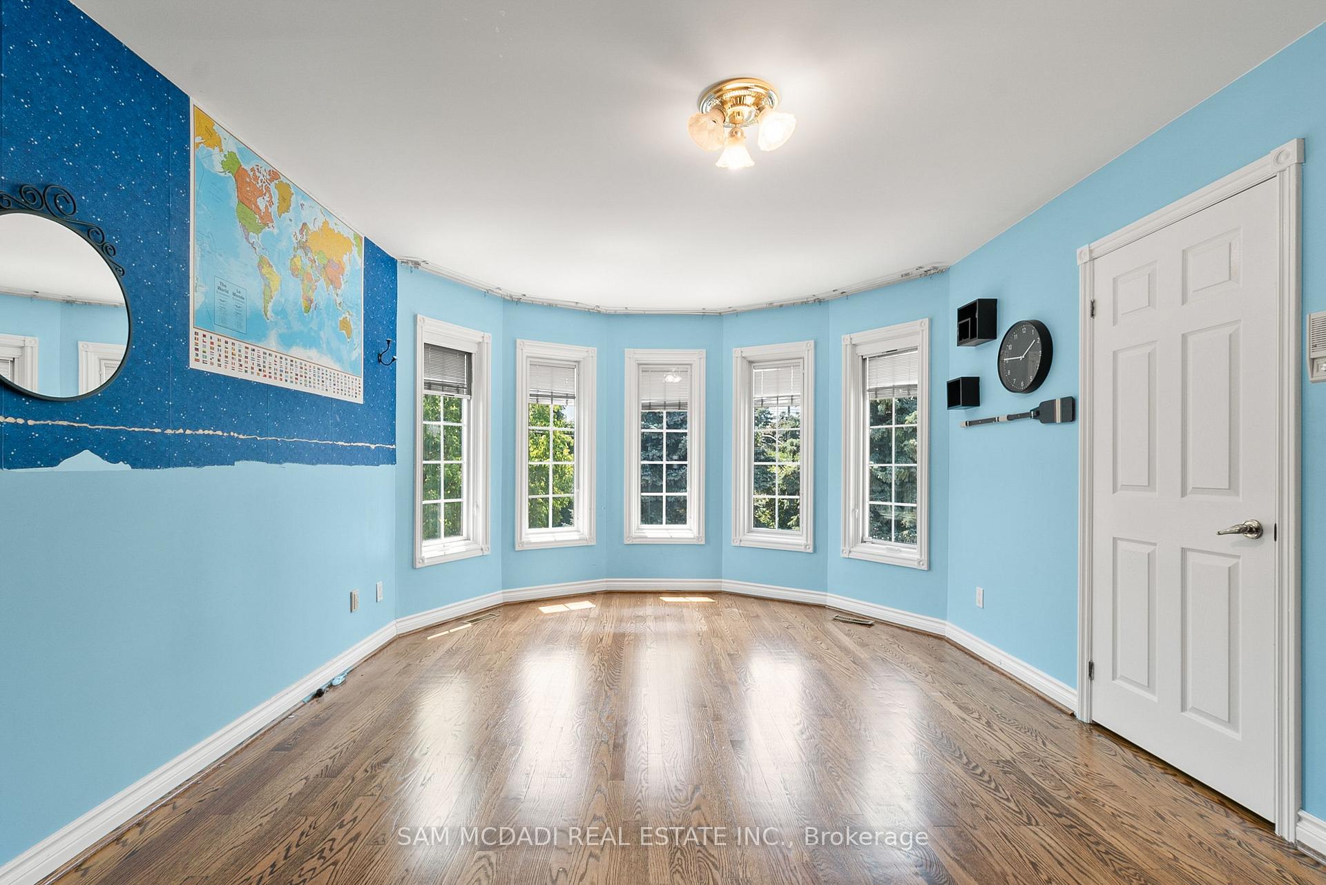 Photo 23 of 2339 Glengarry Road, Mississauga, Erindale — HOMEH