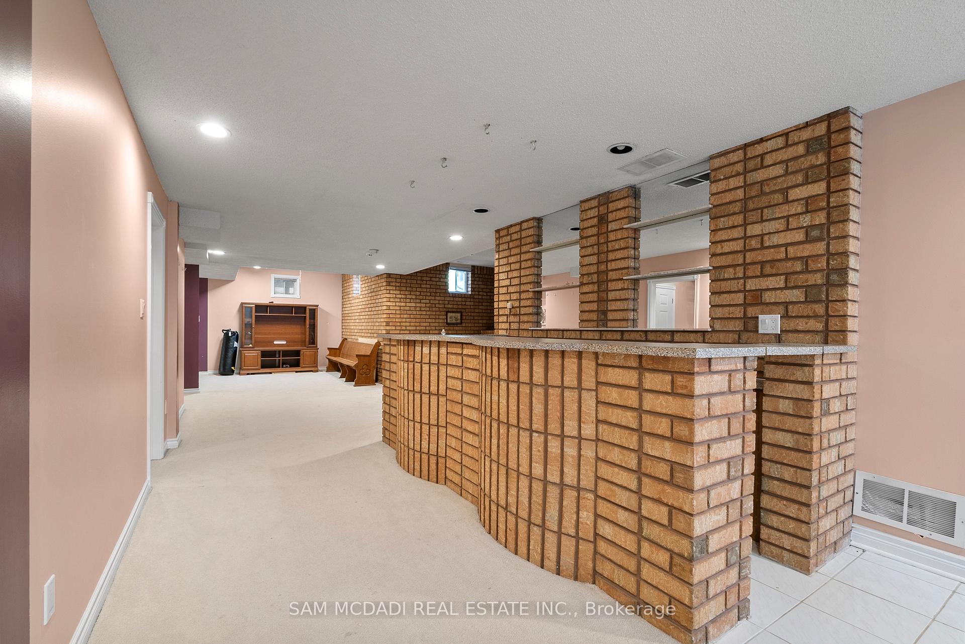 Photo 33 of 2339 Glengarry Road, Mississauga, Erindale — HOMEH