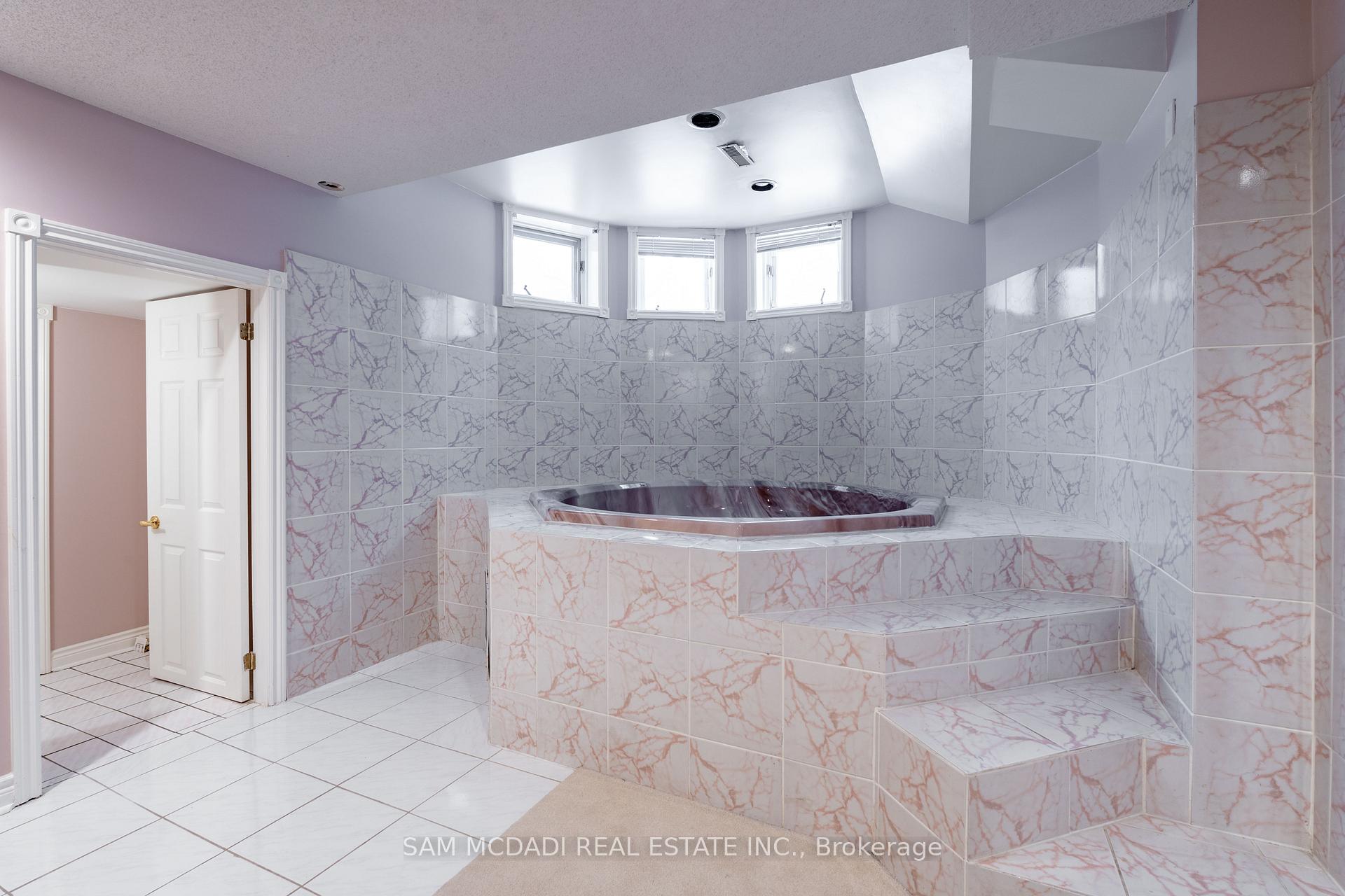 Photo 41 of 2339 Glengarry Road, Mississauga, Erindale — HOMEH