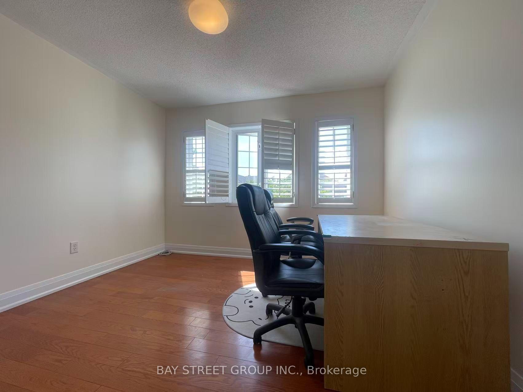 Photo 20 of 11 Belgrave Square, Markham, Berczy — HOMEH