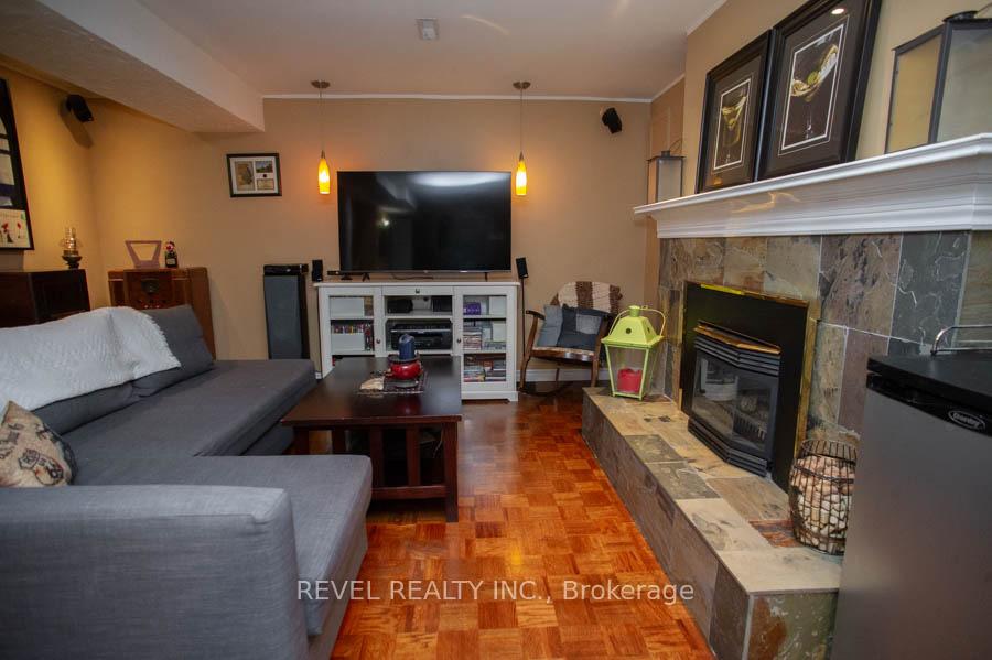 Photo 19 of 102 Century Hill Drive, Kitchener, Country Hills — HOMEH
