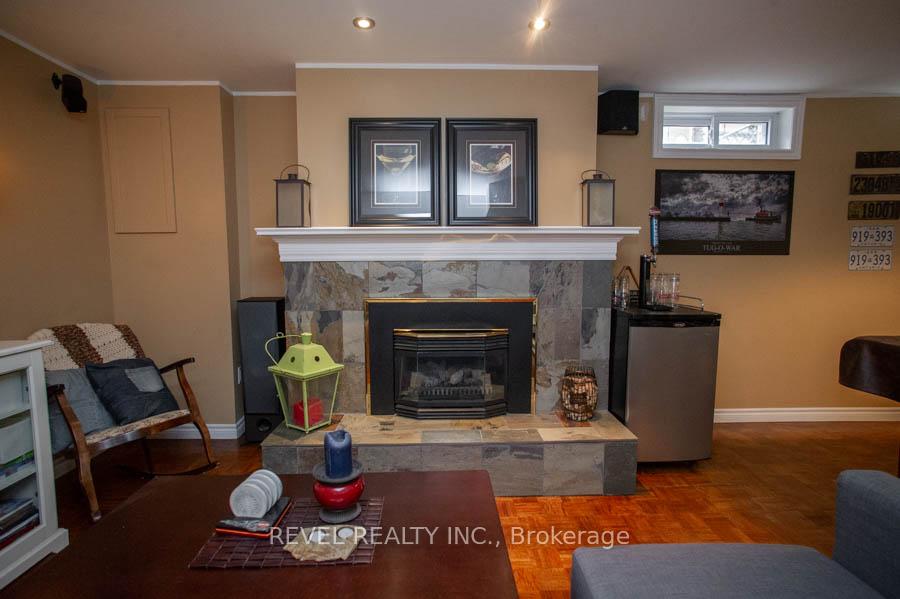 Photo 21 of 102 Century Hill Drive, Kitchener, Country Hills — HOMEH