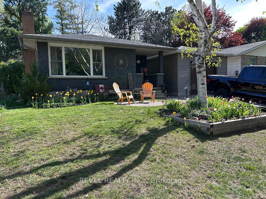 Photo 35 of 102 Century Hill Drive, Kitchener, Country Hills — HOMEH