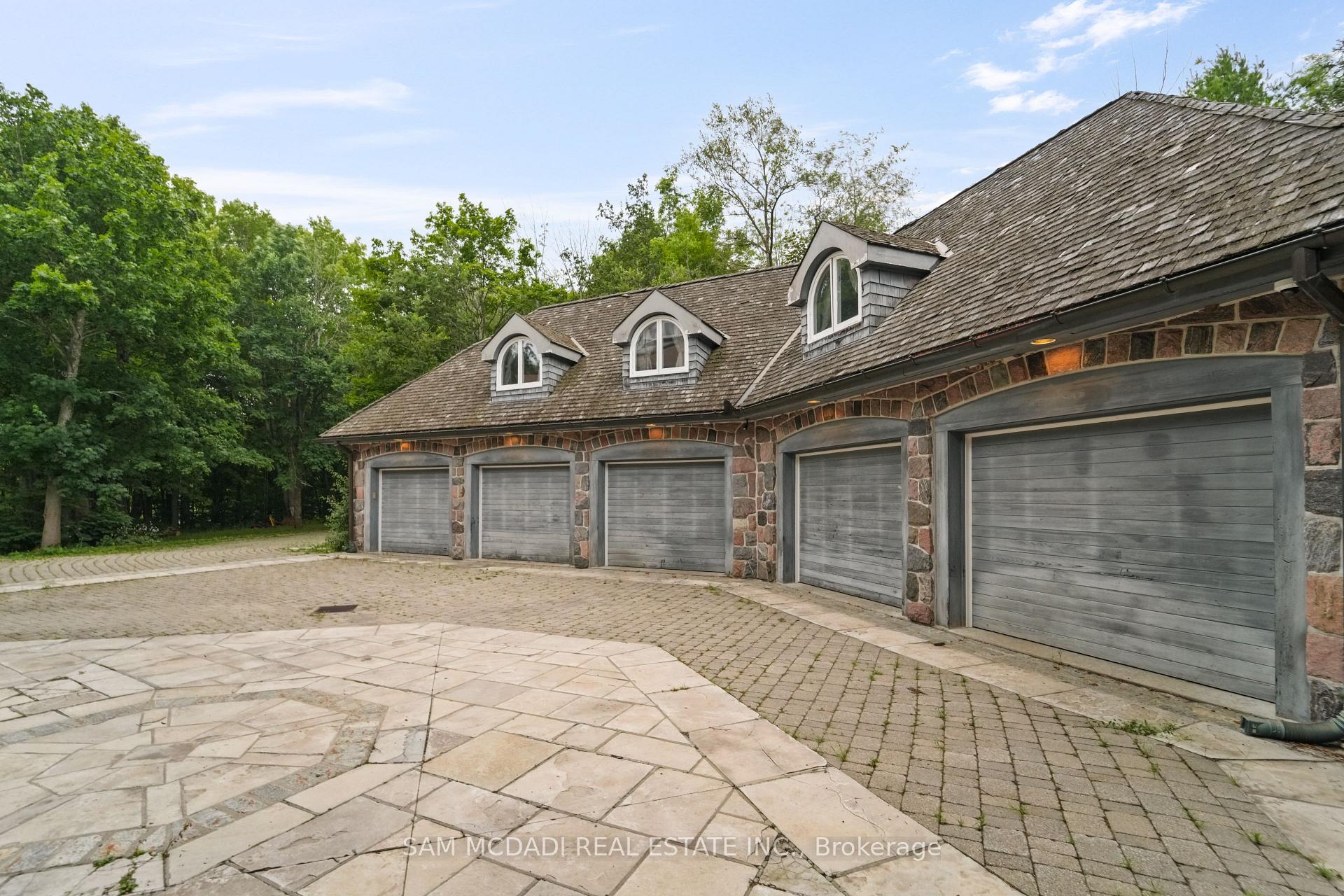 Photo 3 of 9 Flaherty Lane, Caledon, Rural Caledon — HOMEH