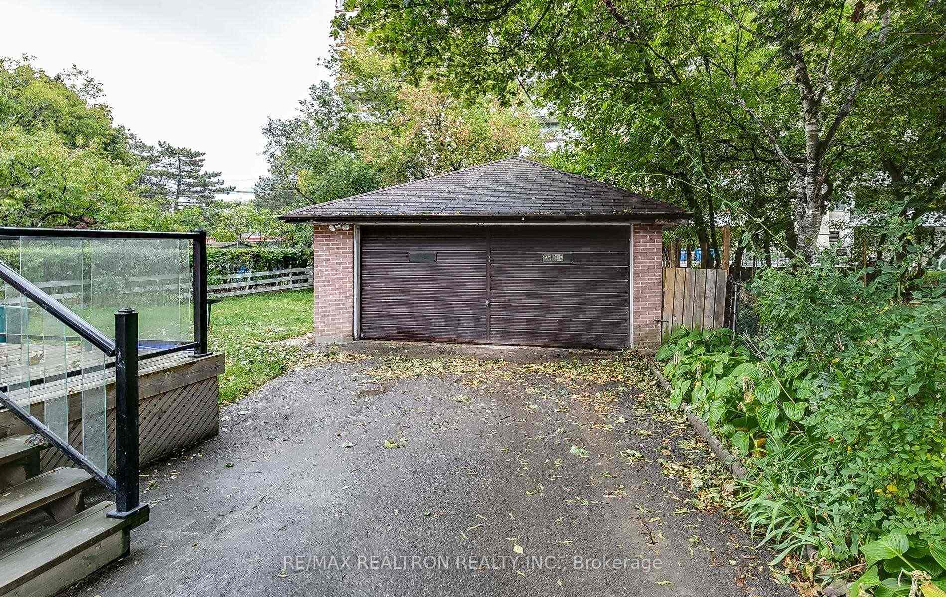 Photo 24 of 27 Highland Park, Markham, Grandview — HOMEH