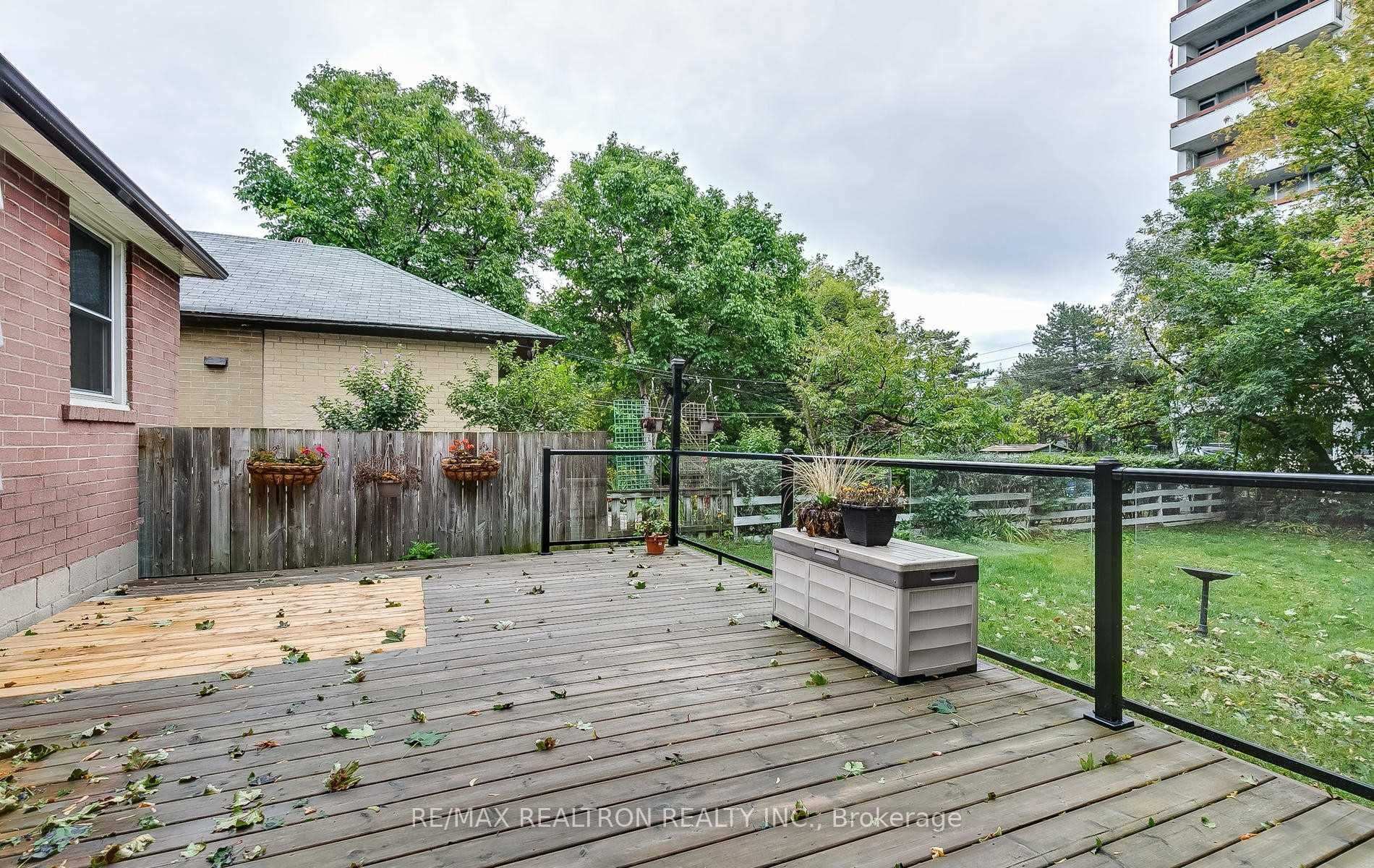 Photo 23 of 27 Highland Park, Markham, Grandview — HOMEH