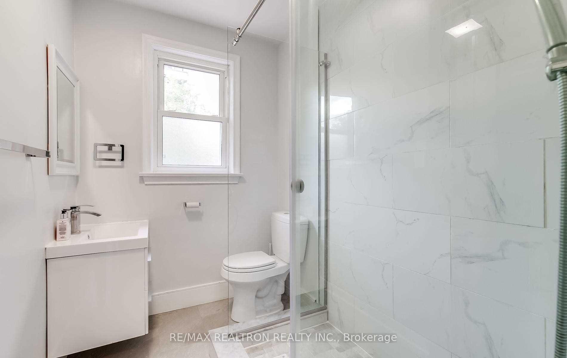 Photo 9 of 27 Highland Park, Markham, Grandview — HOMEH