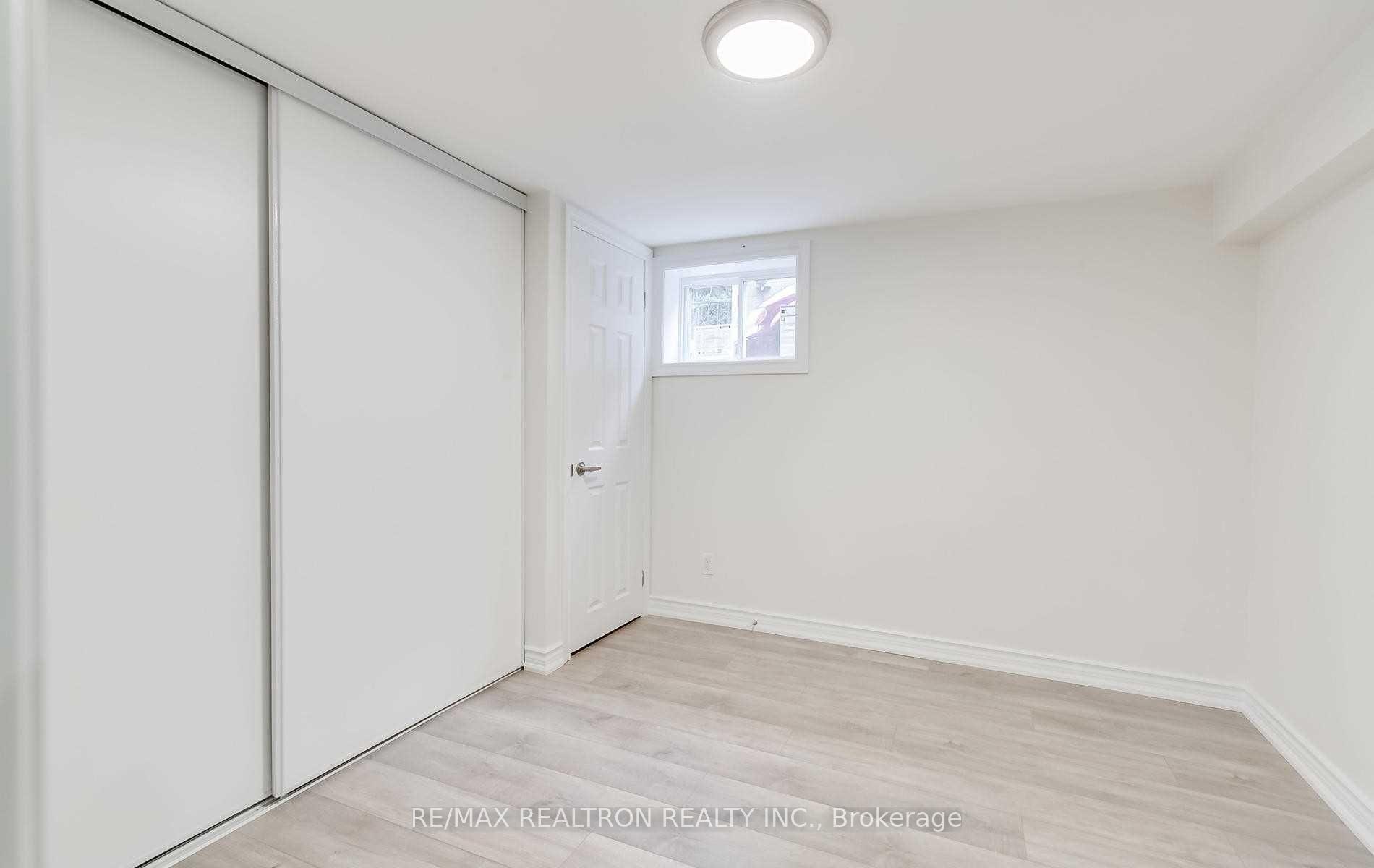Photo 19 of 27 Highland Park, Markham, Grandview — HOMEH