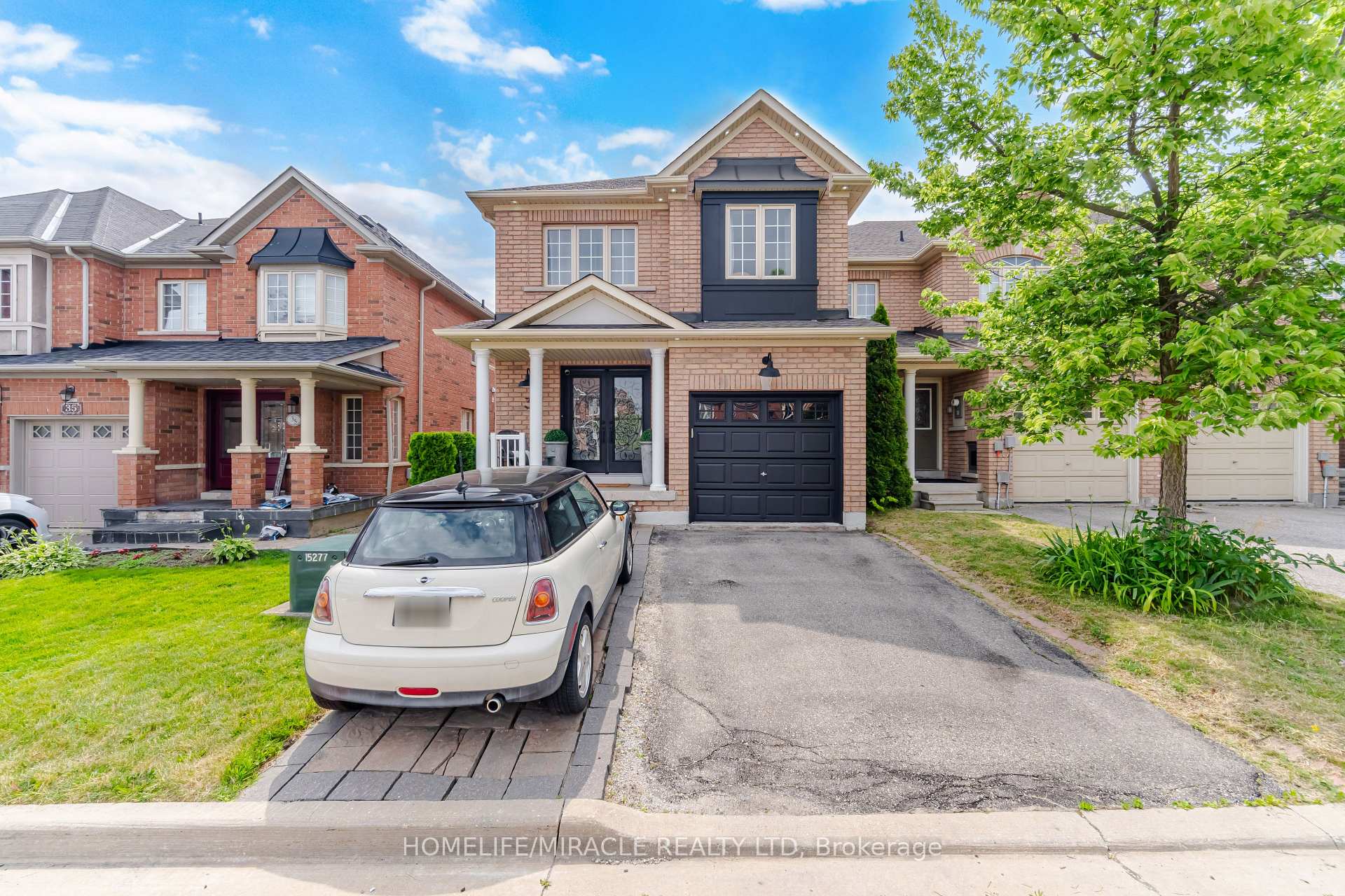 Photo 2 of 37 Lacebark Court, Brampton, Sandringham-Wellington — HOMEH