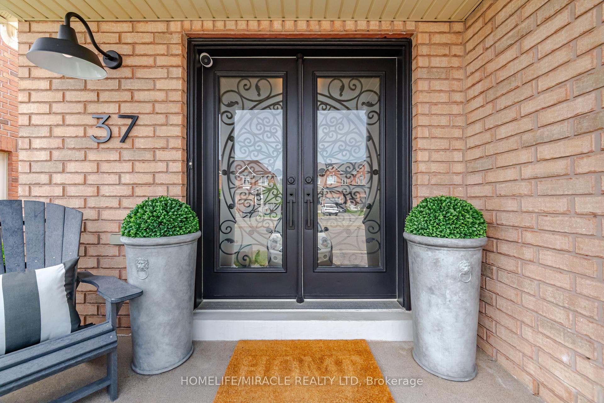 Photo 9 of 37 Lacebark Court, Brampton, Sandringham-Wellington — HOMEH