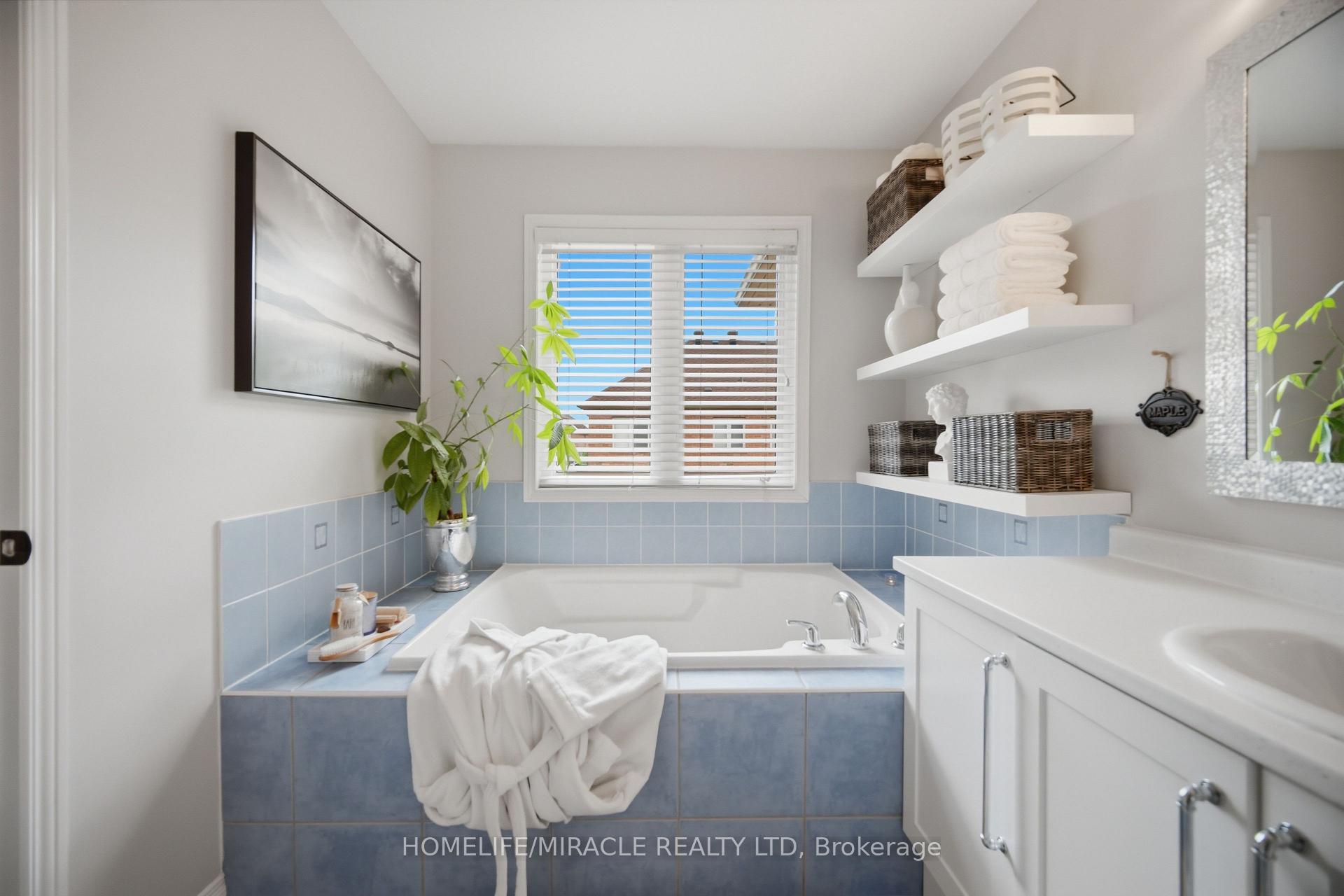 Photo 27 of 37 Lacebark Court, Brampton, Sandringham-Wellington — HOMEH