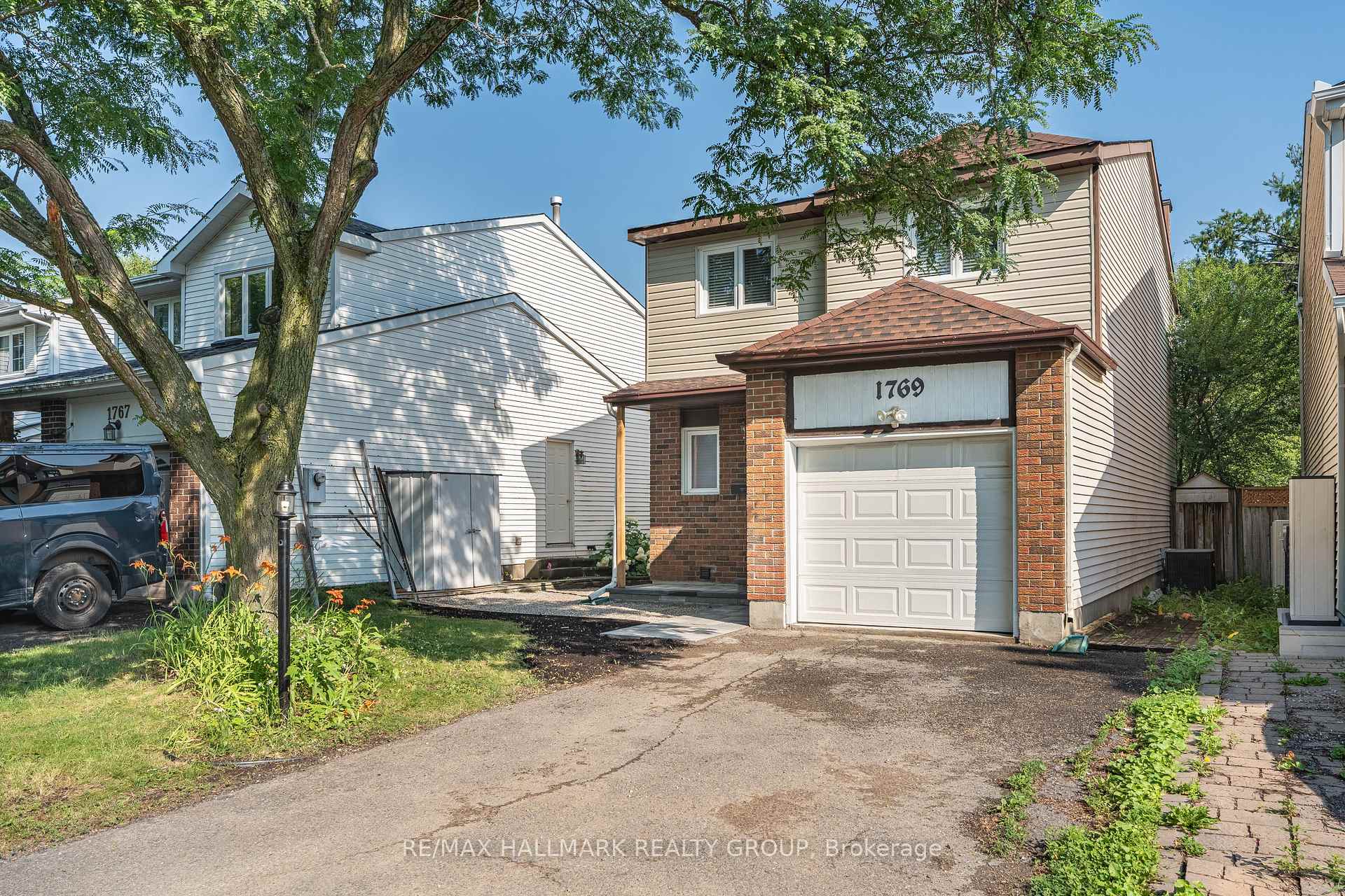 Photo 6 of 1769 Bromont Way, Ottawa, Chateauneuf — HOMEH