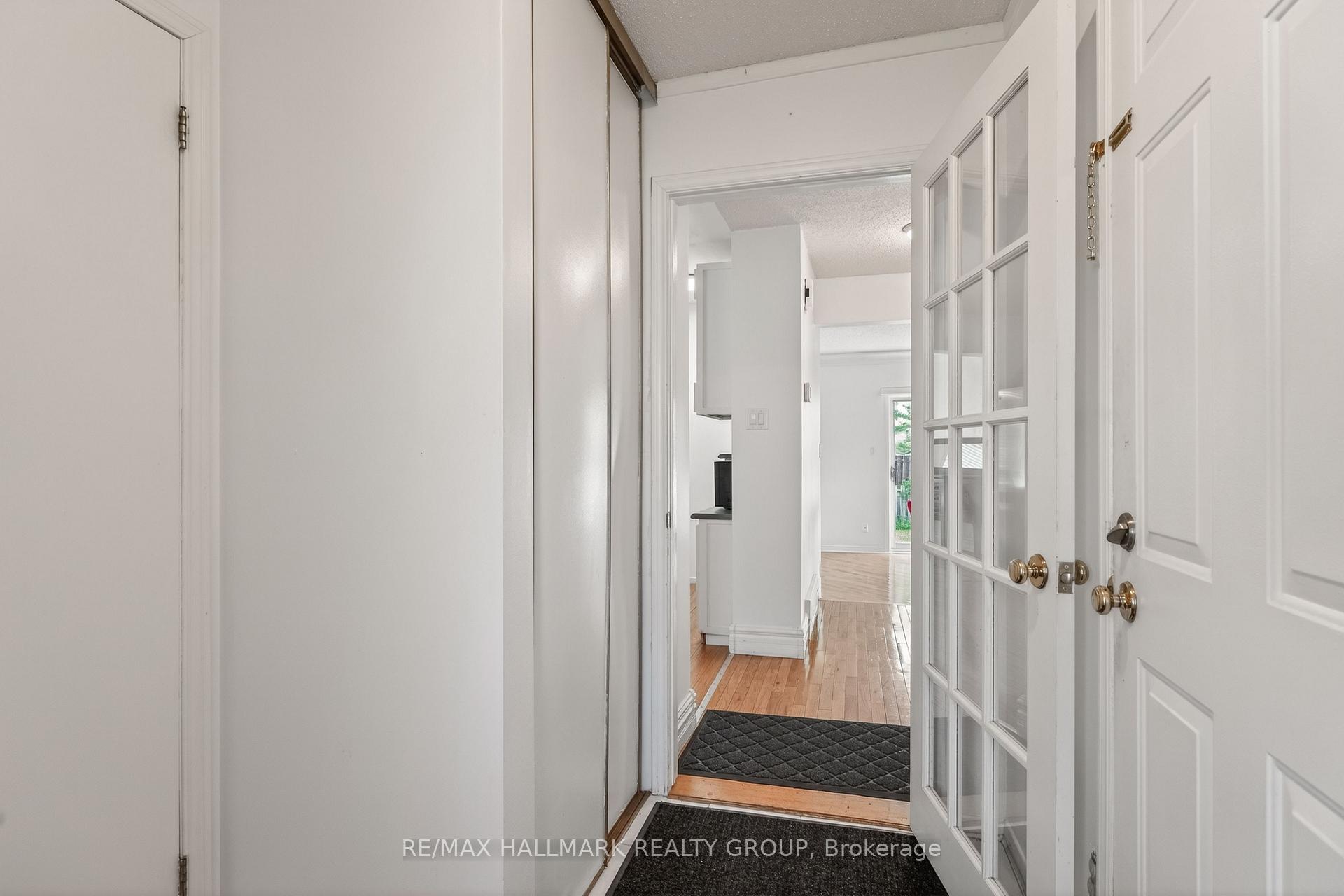 Photo 10 of 1769 Bromont Way, Ottawa, Chateauneuf — HOMEH
