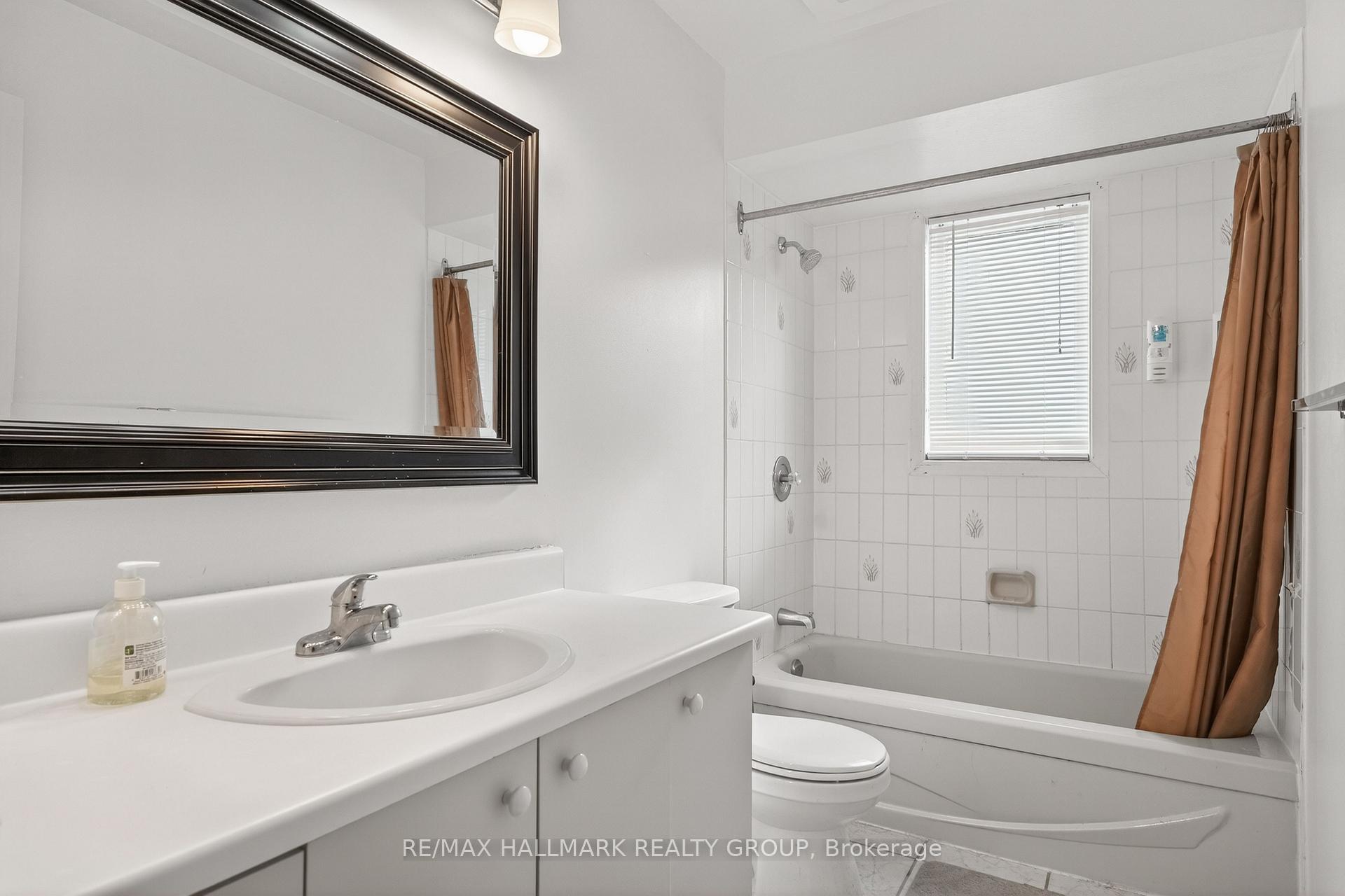 Photo 30 of 1769 Bromont Way, Ottawa, Chateauneuf — HOMEH