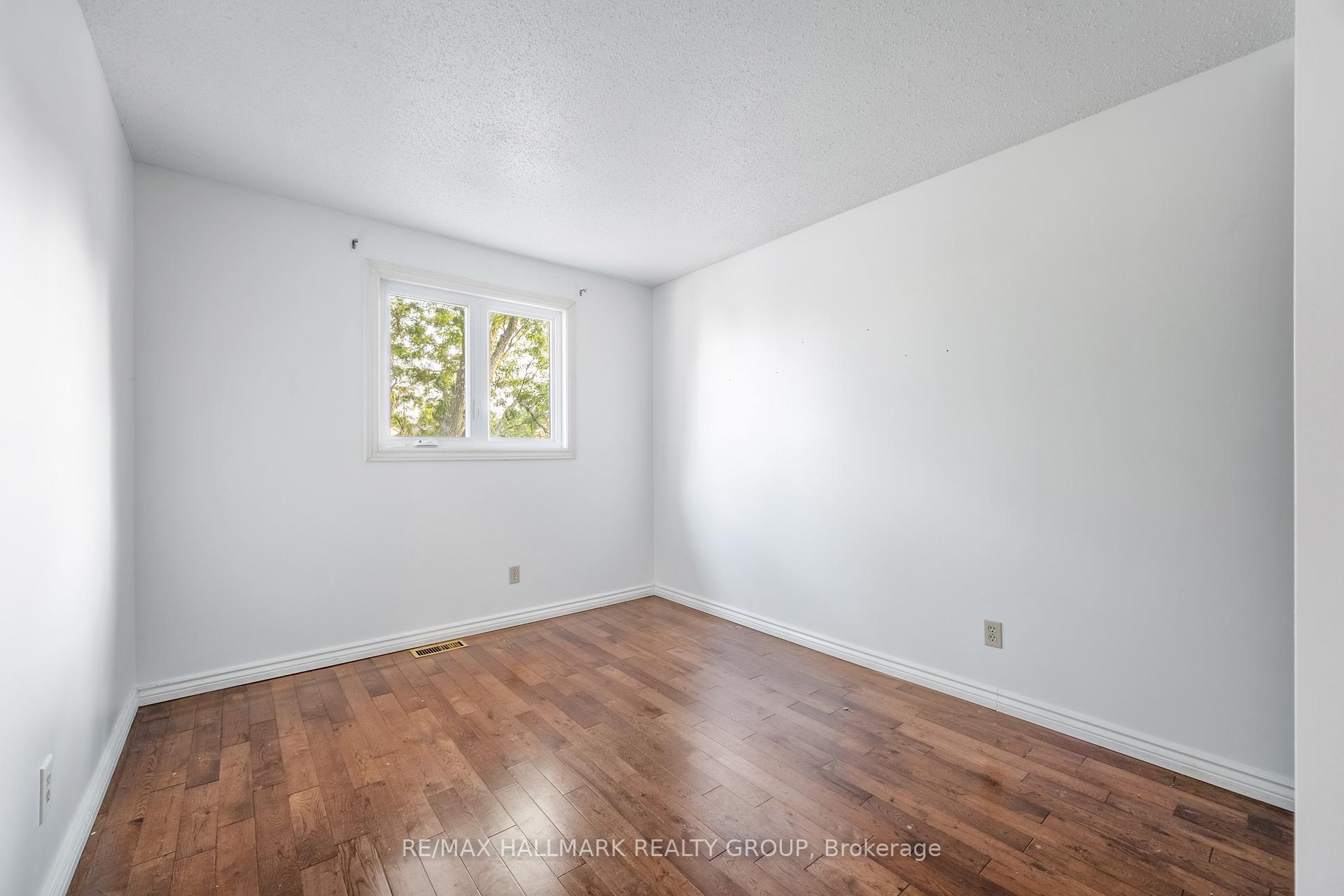 Photo 37 of 1769 Bromont Way, Ottawa, Chateauneuf — HOMEH