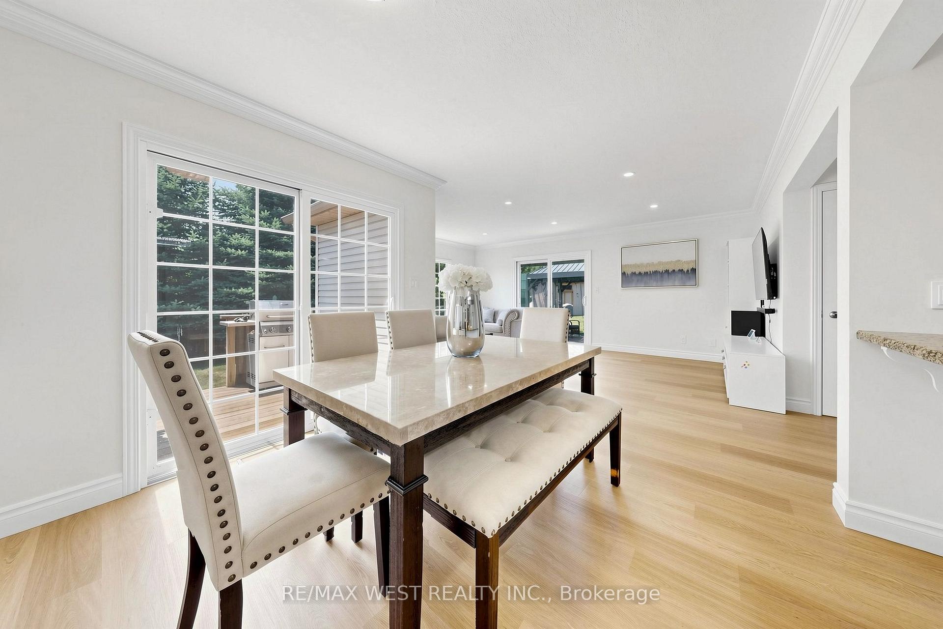 Photo 9 of 571 St Moritz Avenue, Waterloo, Clair Hills — HOMEH