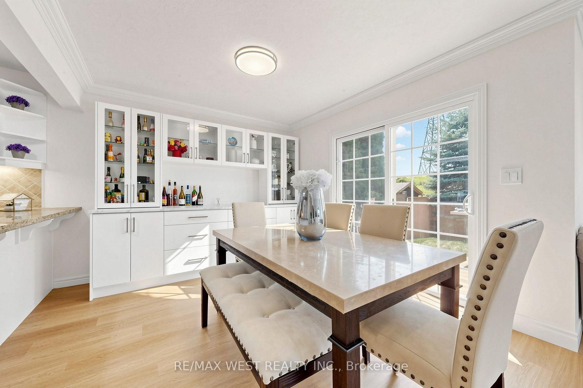 Photo 11 of 571 St Moritz Avenue, Waterloo, Clair Hills — HOMEH