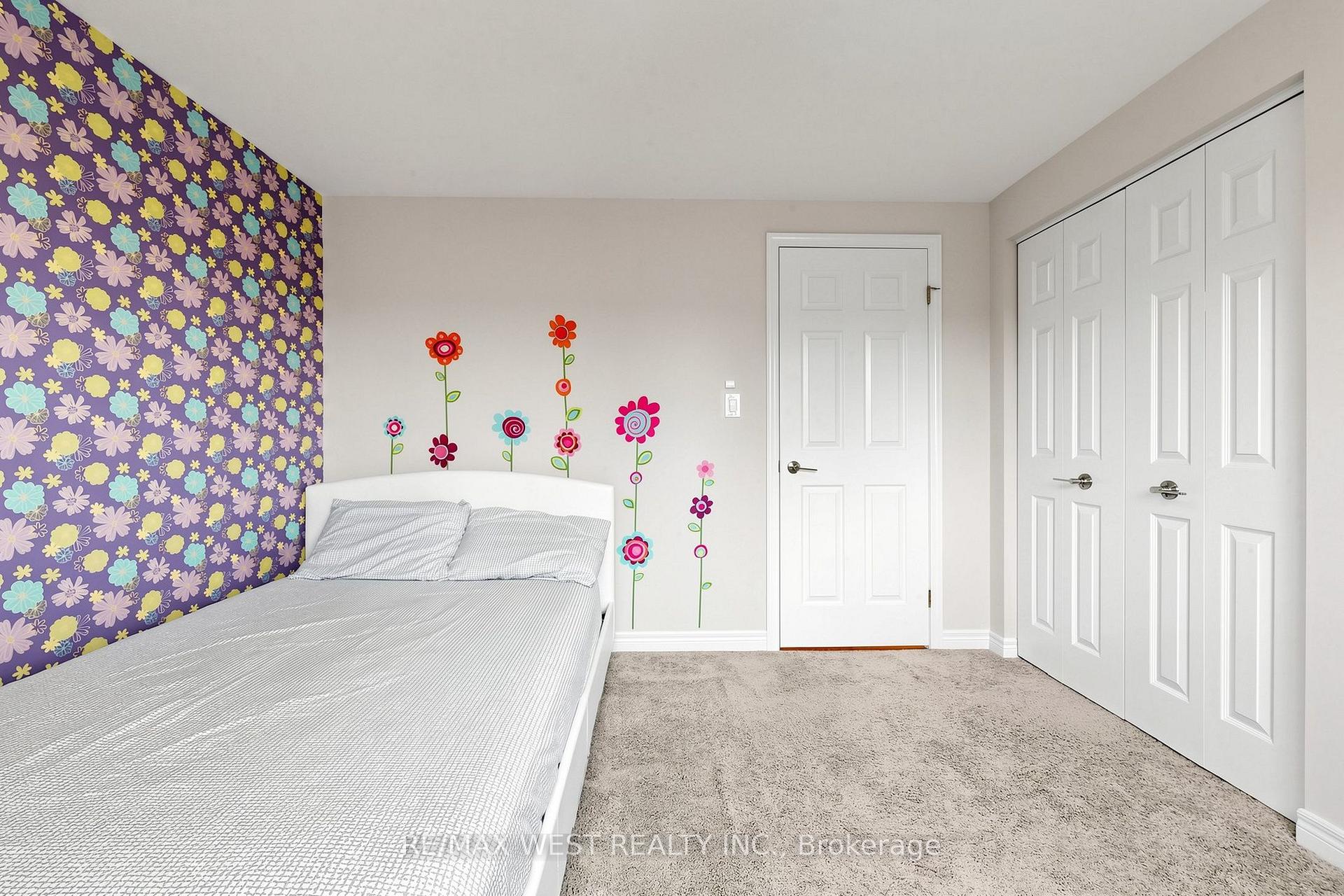 Photo 24 of 571 St Moritz Avenue, Waterloo, Clair Hills — HOMEH
