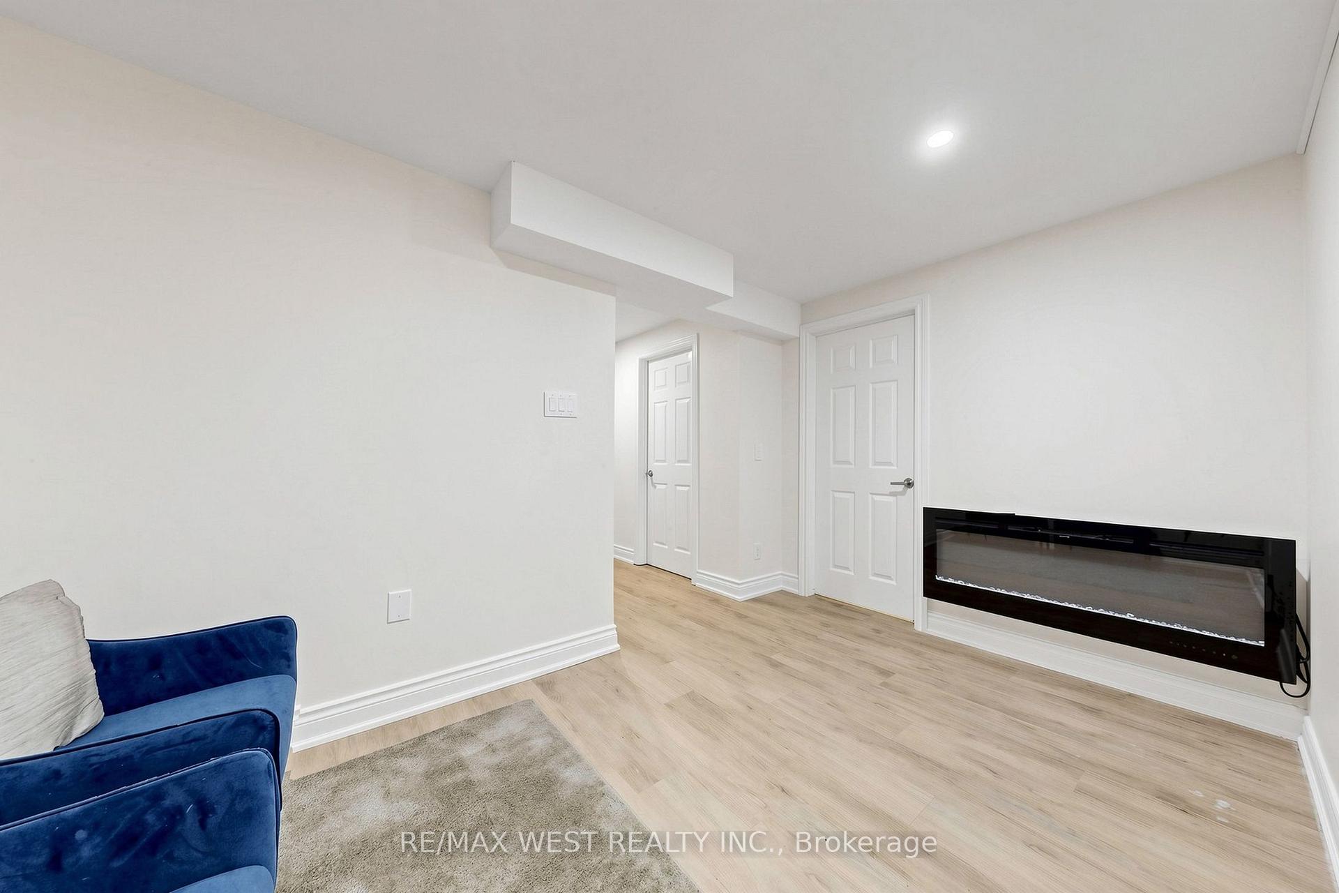 Photo 29 of 571 St Moritz Avenue, Waterloo, Clair Hills — HOMEH