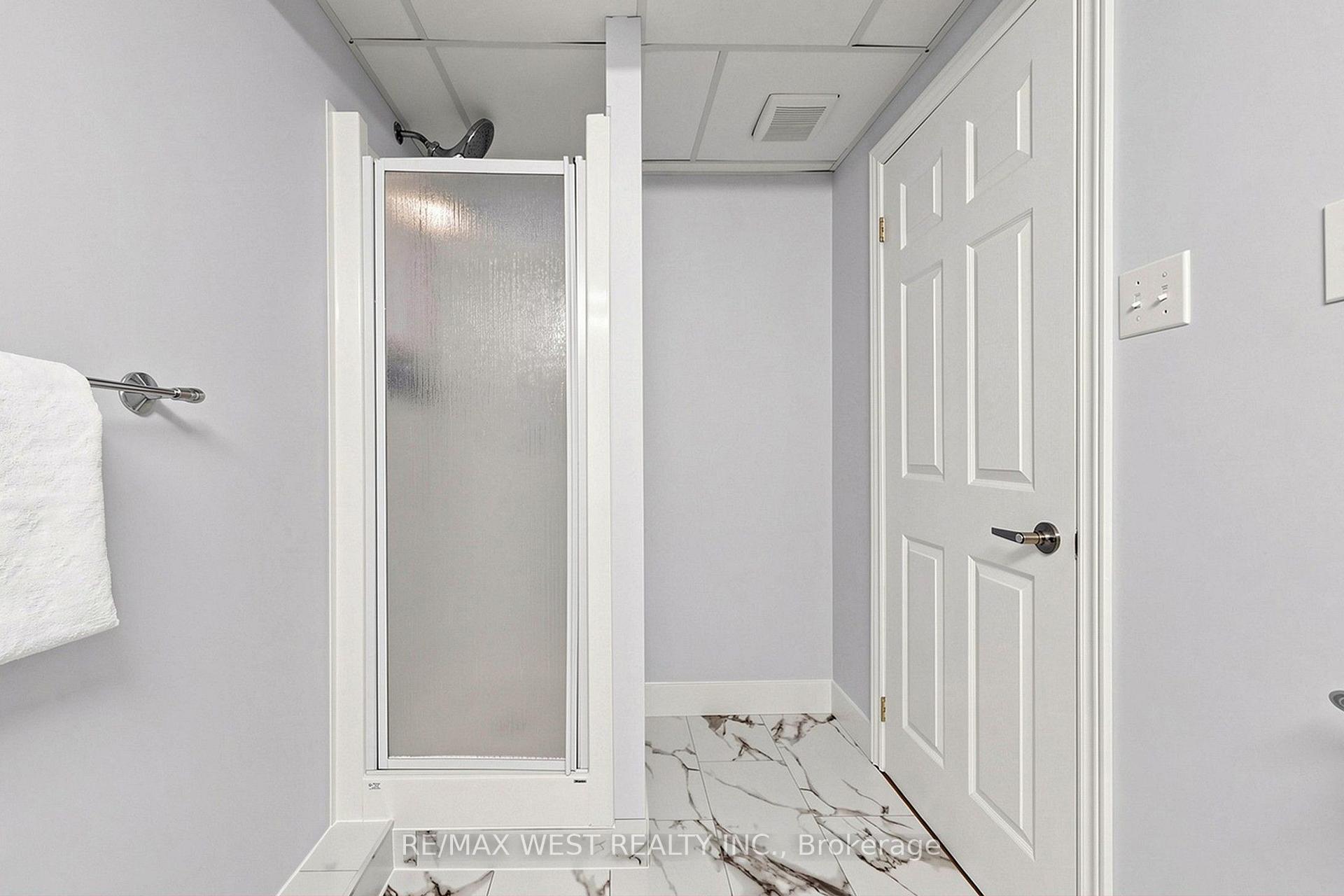 Photo 33 of 571 St Moritz Avenue, Waterloo, Clair Hills — HOMEH