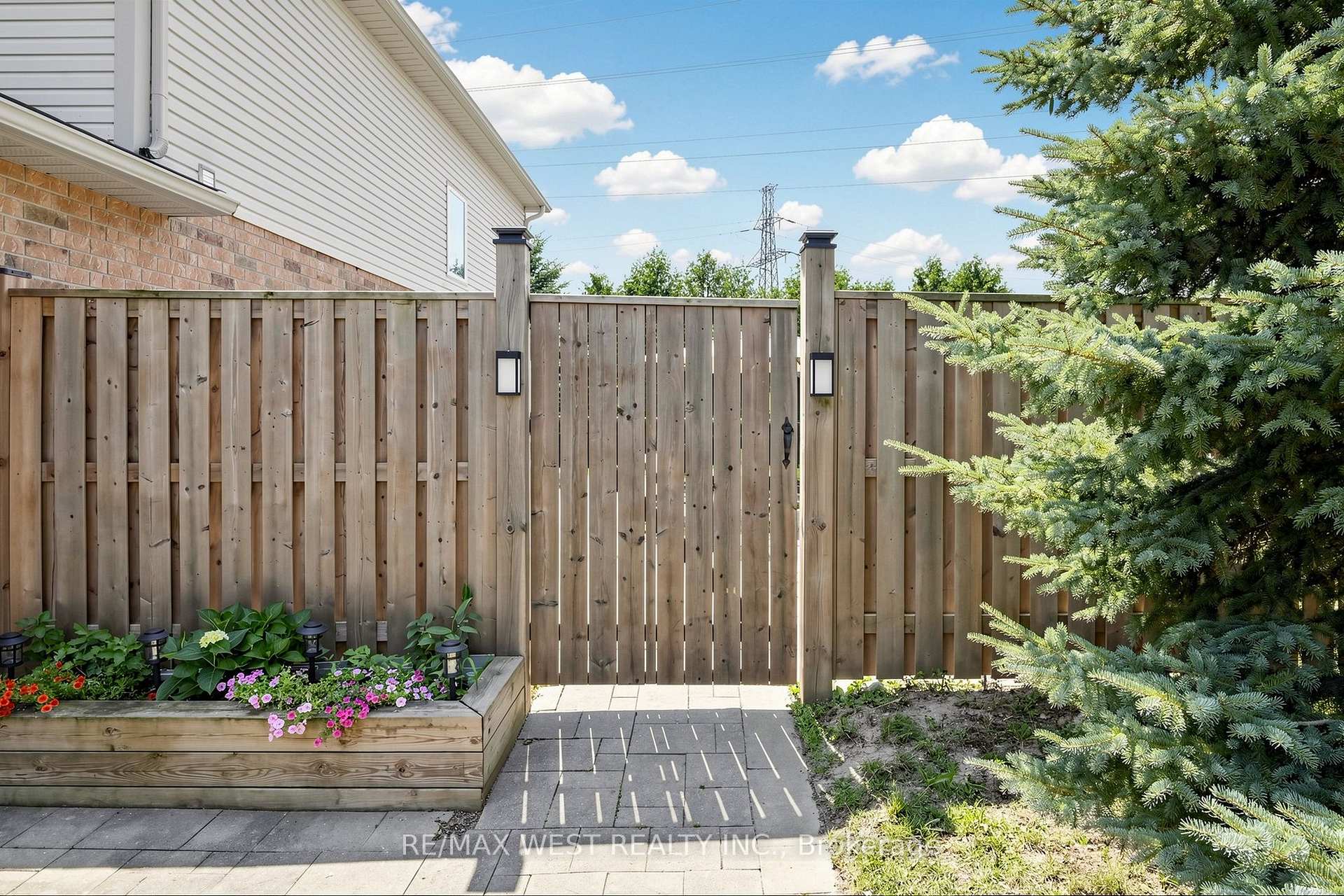 Photo 46 of 571 St Moritz Avenue, Waterloo, Clair Hills — HOMEH