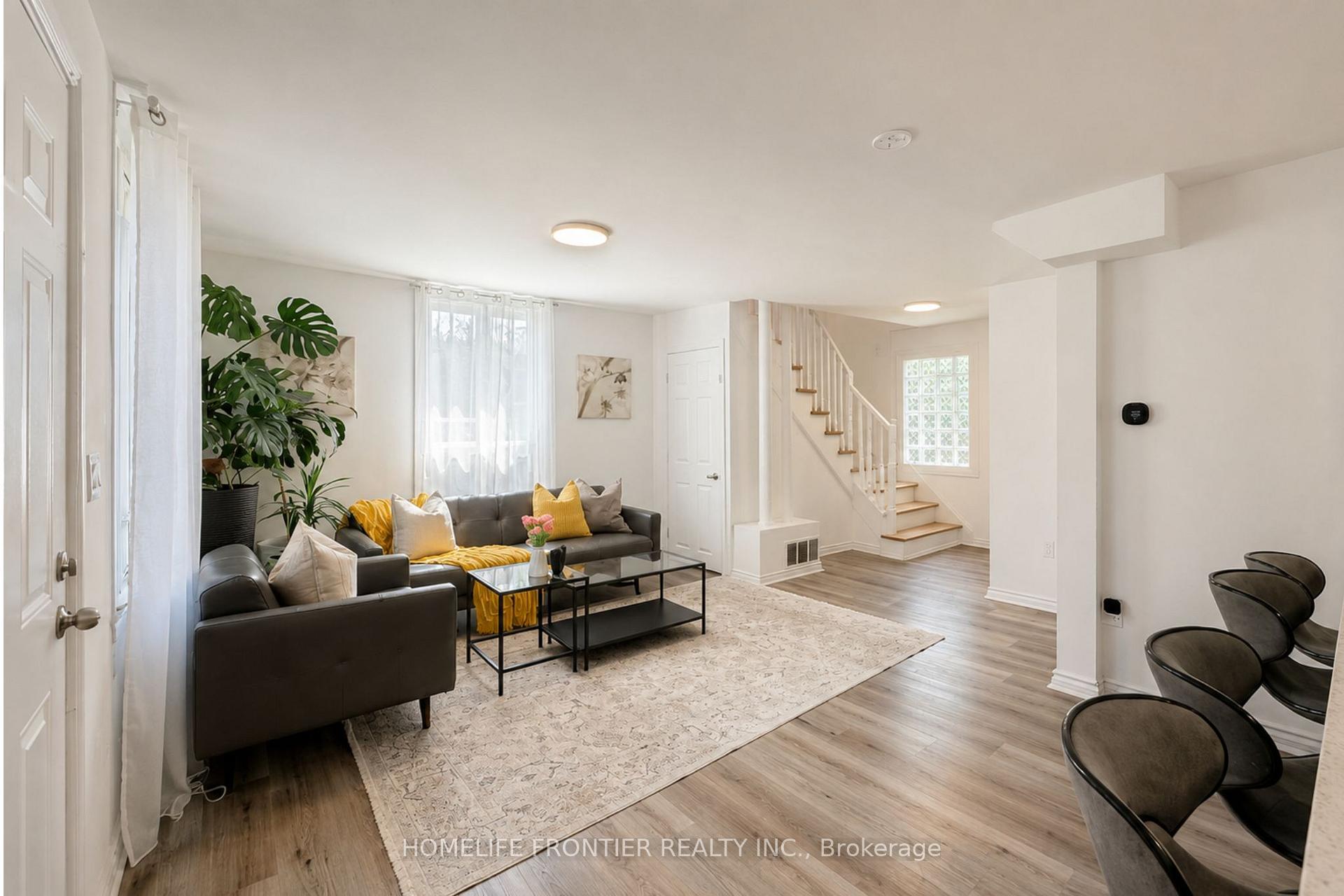 Photo 6 of 634 Gorham Street, Newmarket, Gorham-College Manor — HOMEH