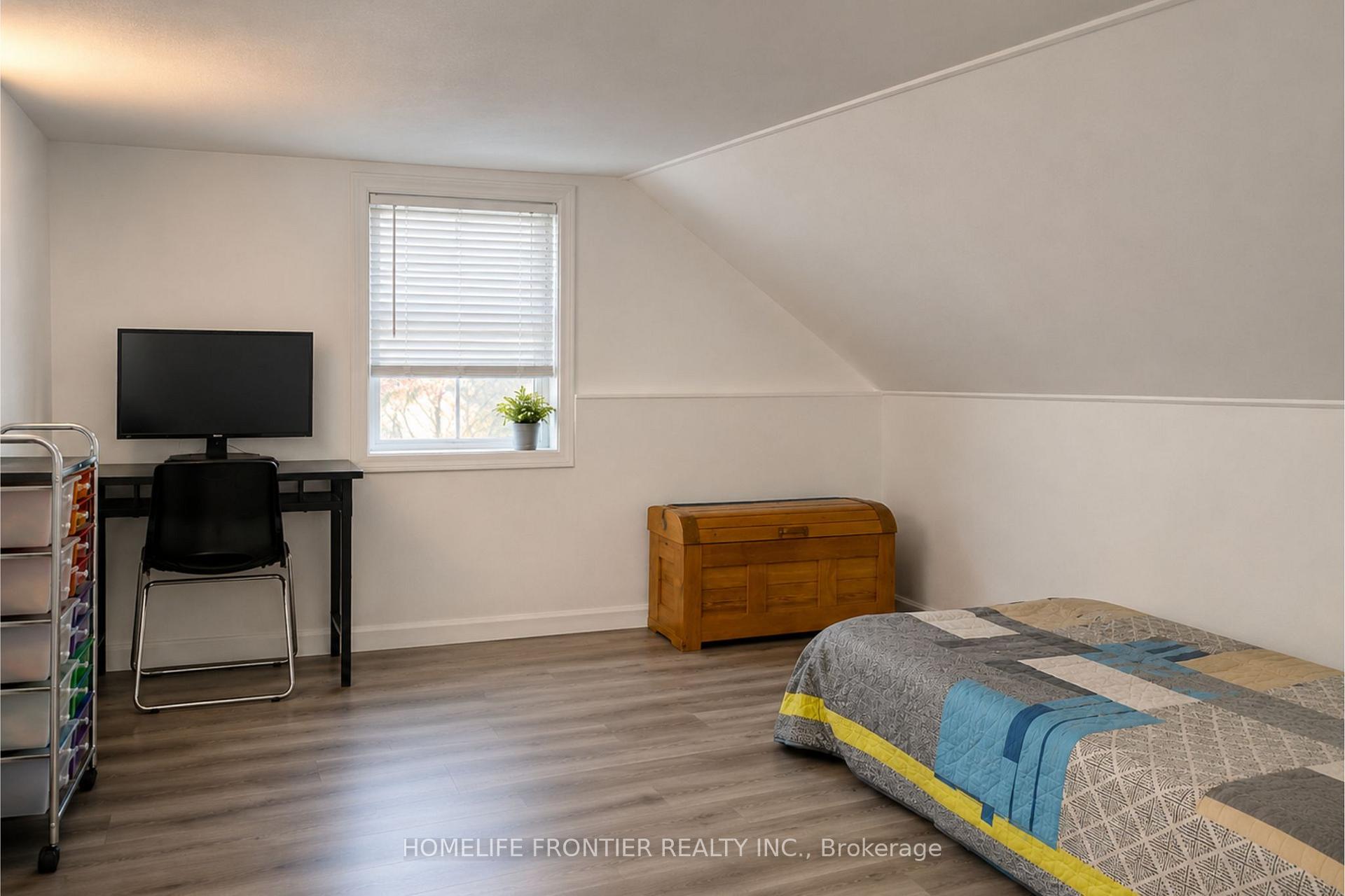 Photo 13 of 634 Gorham Street, Newmarket, Gorham-College Manor — HOMEH