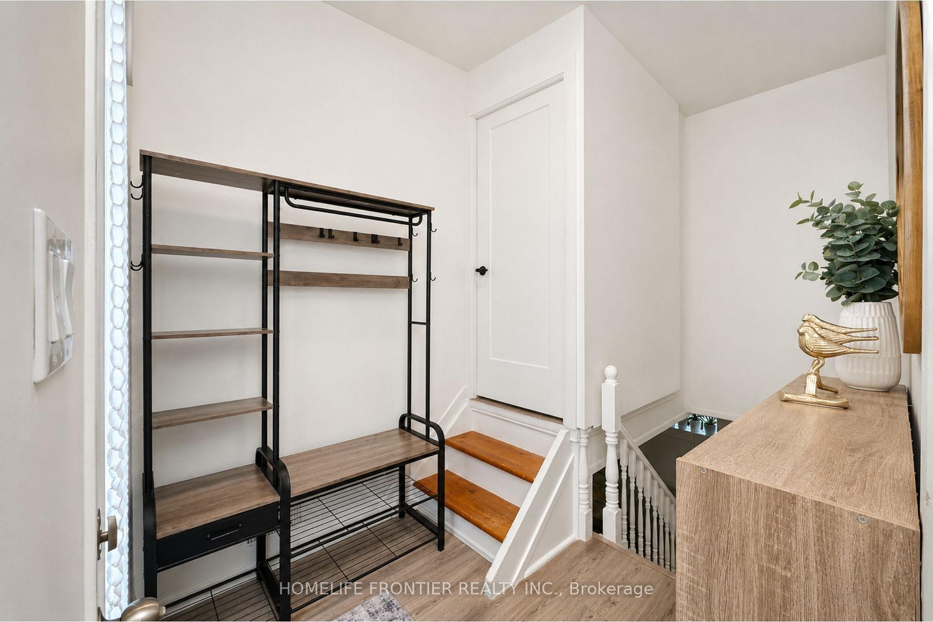 Photo 18 of 634 Gorham Street, Newmarket, Gorham-College Manor — HOMEH