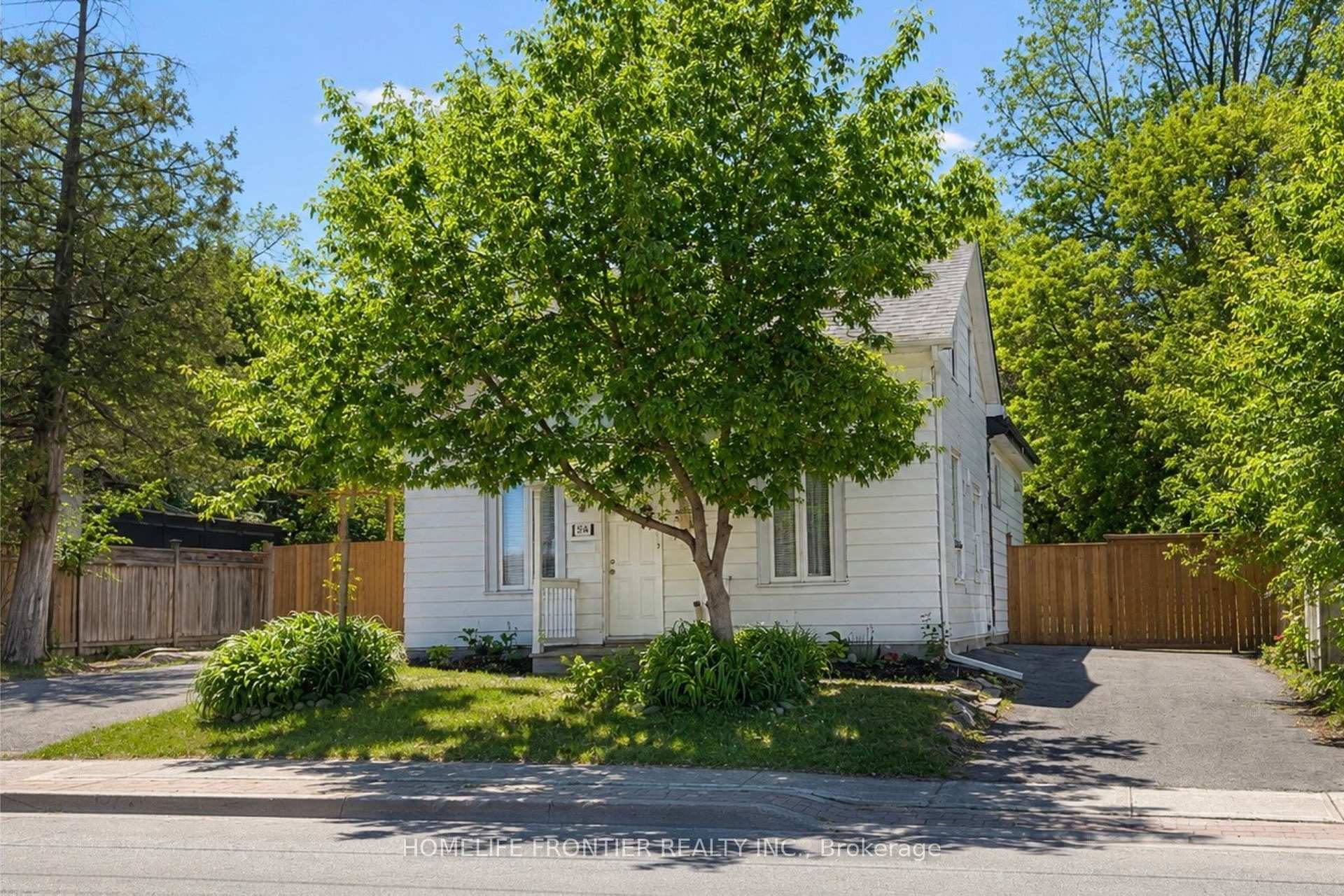 Photo 27 of 634 Gorham Street, Newmarket, Gorham-College Manor — HOMEH