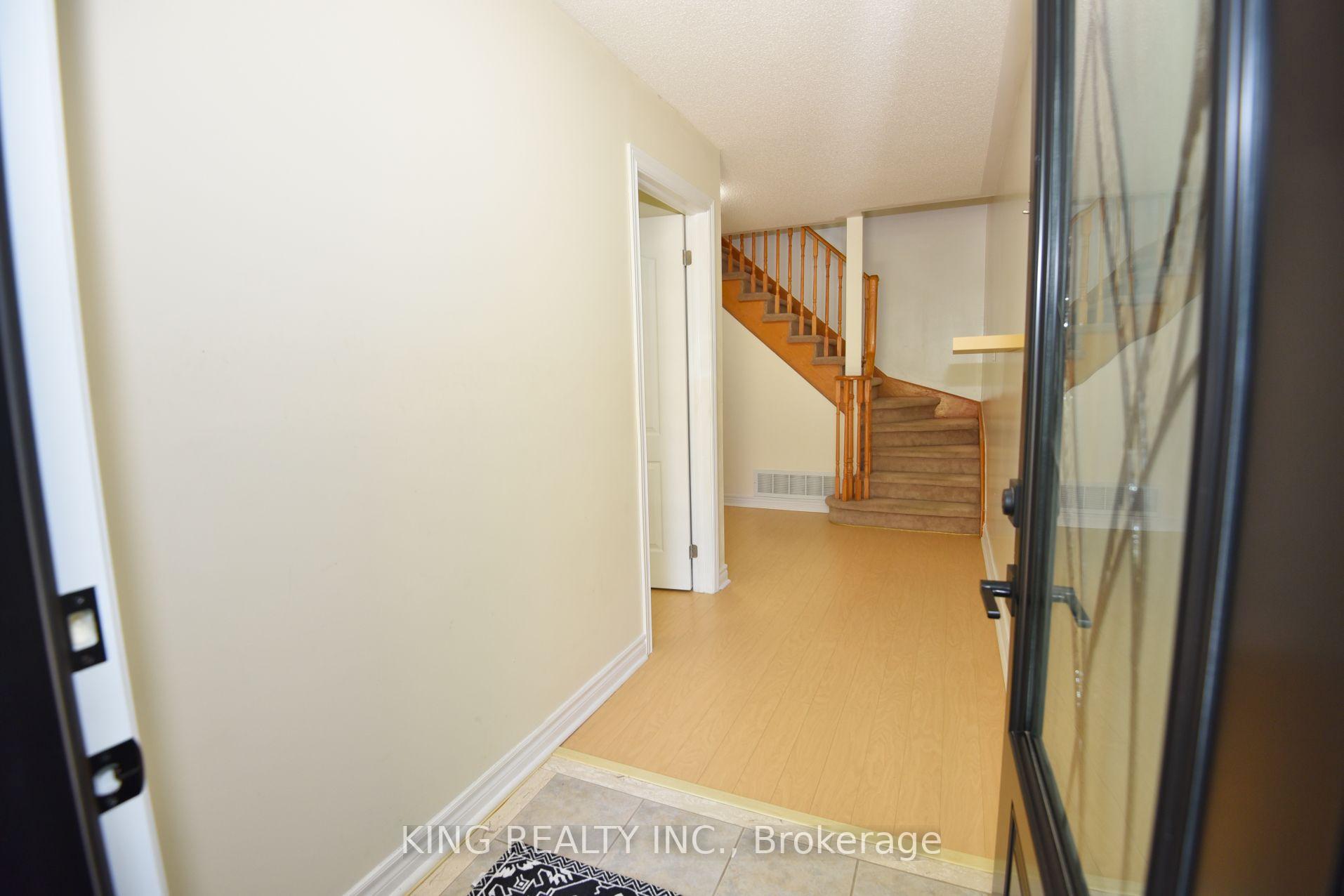 Photo 8 of 2817 Bur Oak Avenue, Markham, Cornell — HOMEH