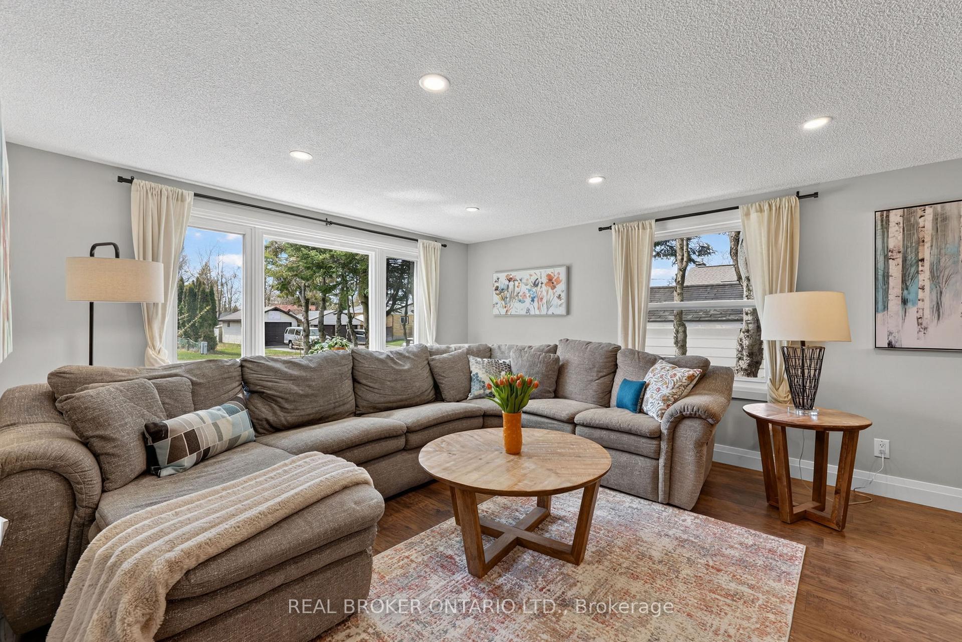 Photo 9 of 170 George Street, Gravenhurst, Muskoka (S) — HOMEH