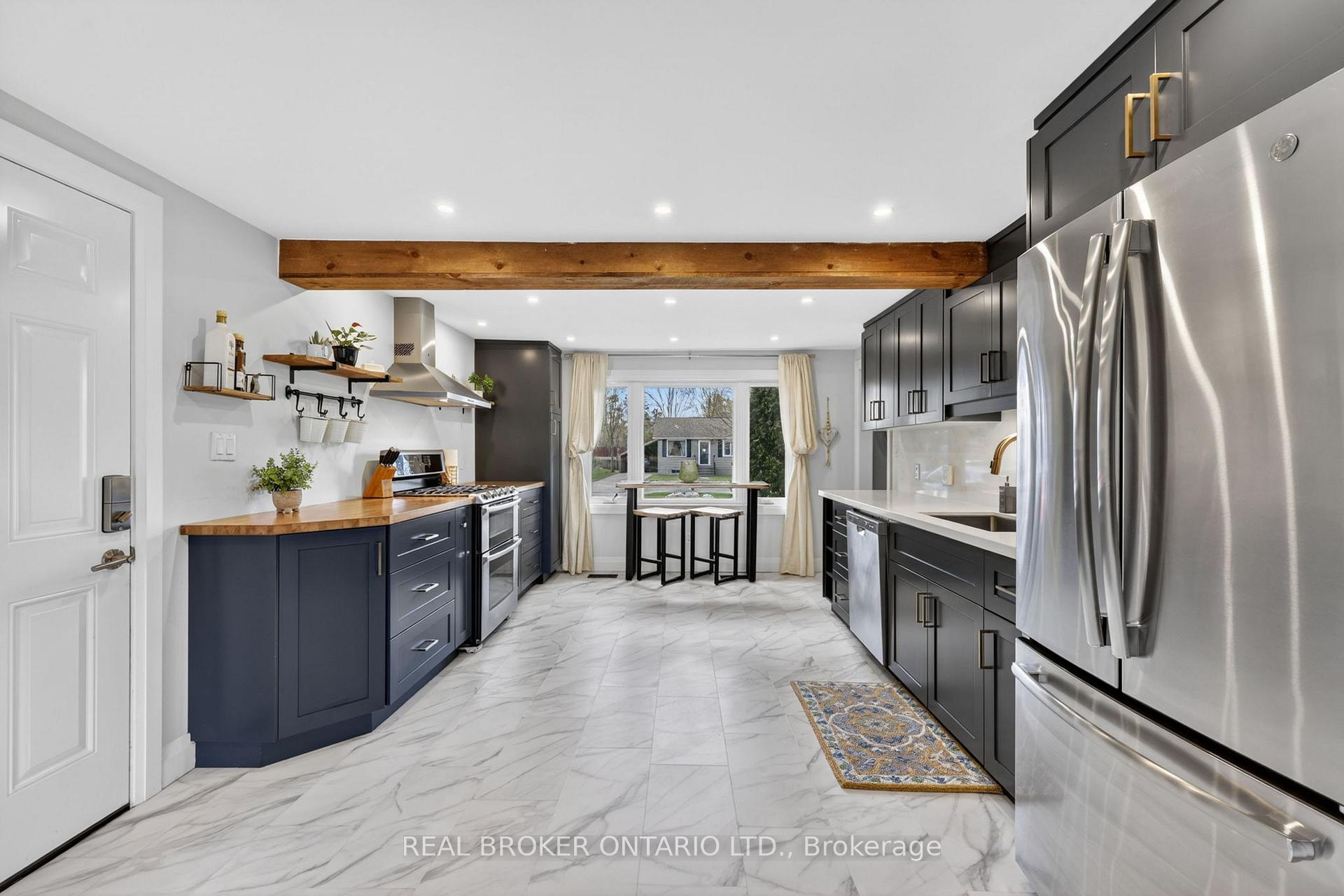 Photo 11 of 170 George Street, Gravenhurst, Muskoka (S) — HOMEH