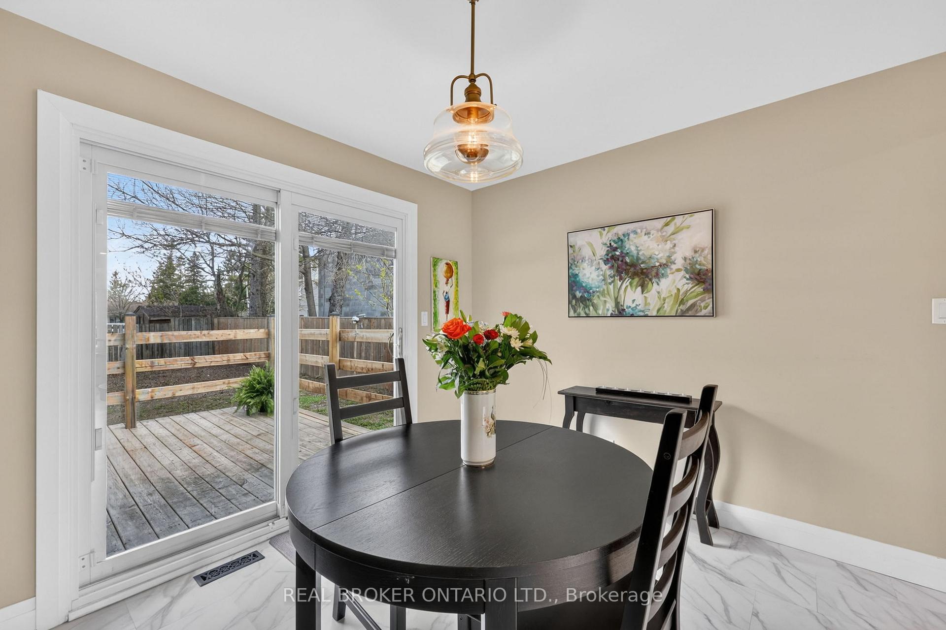 Photo 14 of 170 George Street, Gravenhurst, Muskoka (S) — HOMEH