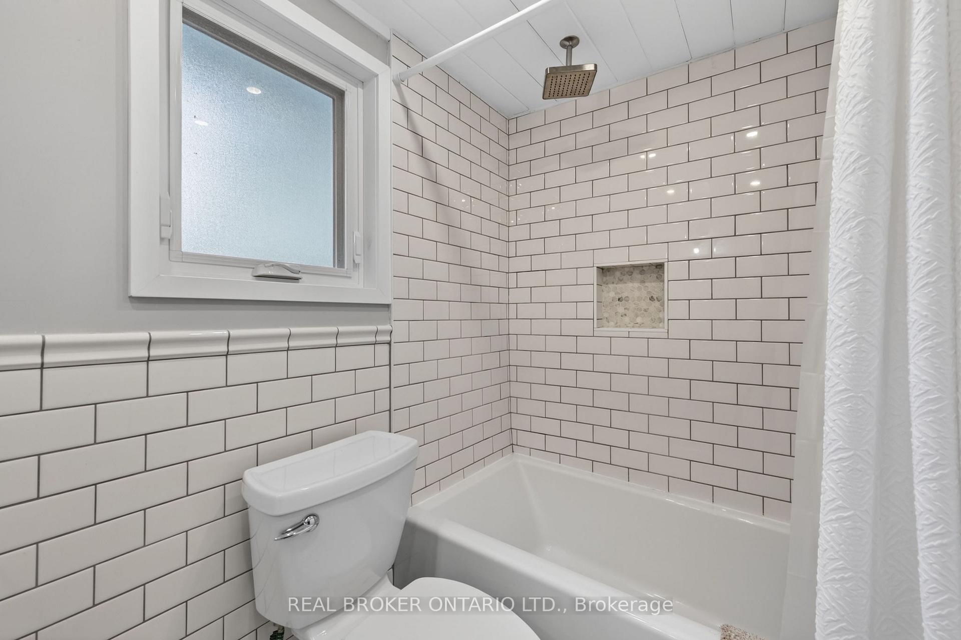 Photo 19 of 170 George Street, Gravenhurst, Muskoka (S) — HOMEH