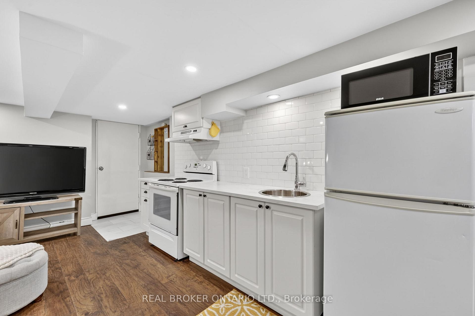 Photo 26 of 170 George Street, Gravenhurst, Muskoka (S) — HOMEH