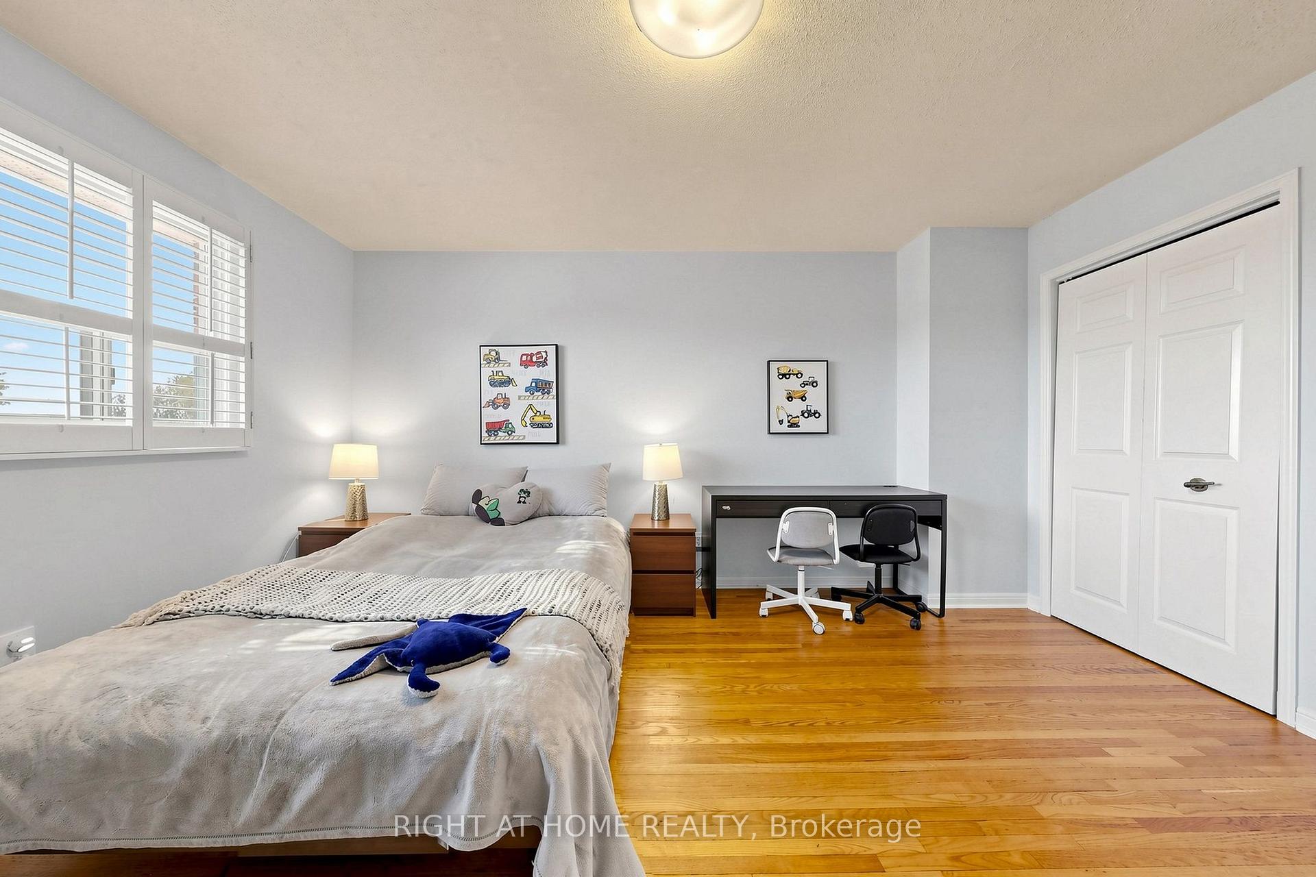 Photo 34 of 2614 Pollard Drive, Mississauga, Erindale — HOMEH