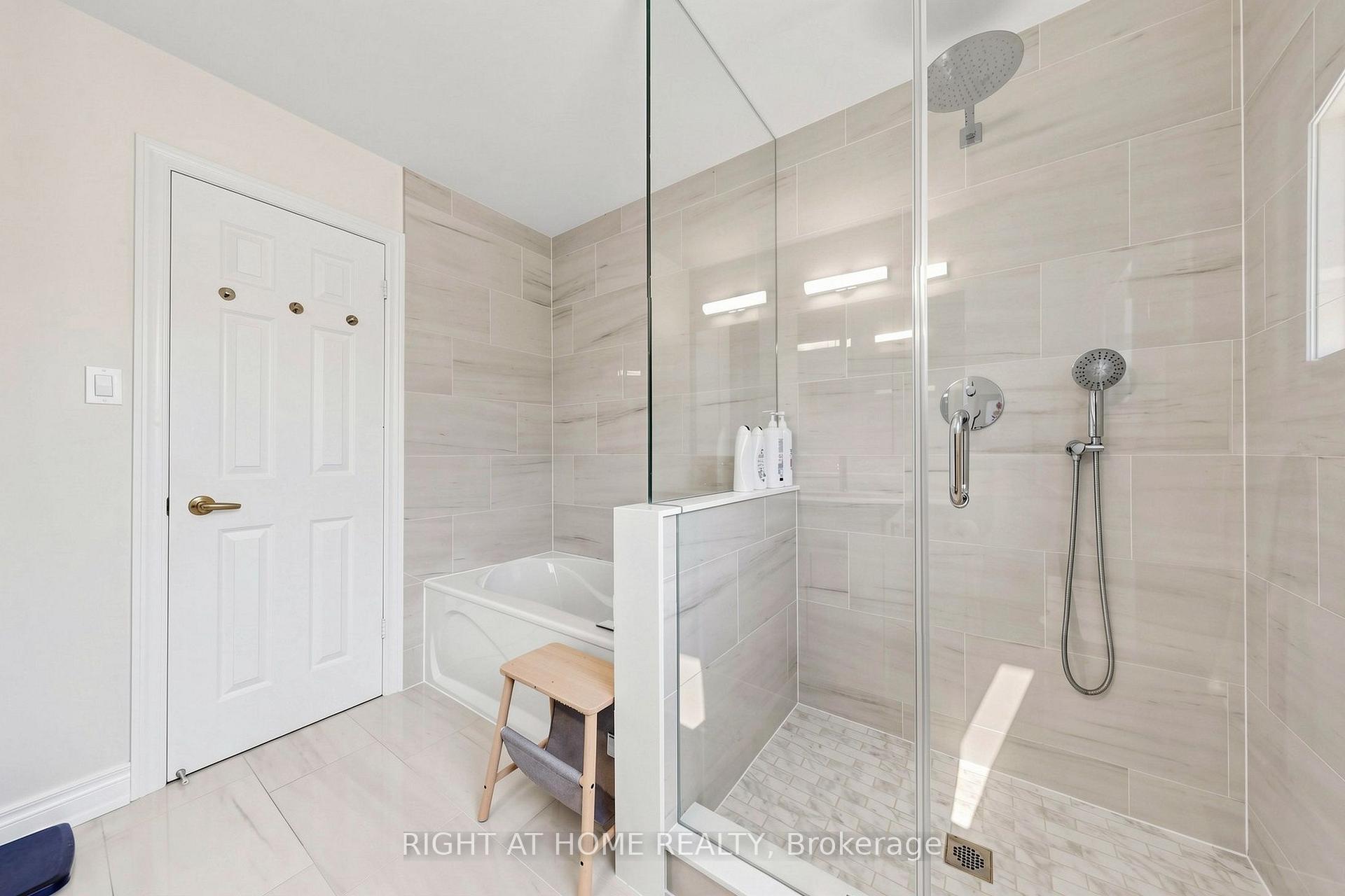 Photo 39 of 2614 Pollard Drive, Mississauga, Erindale — HOMEH