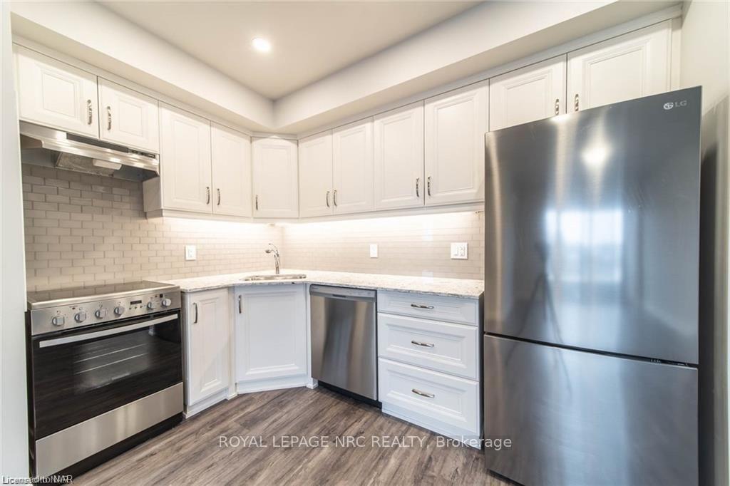 Photo 3 of Unit 508, 5698 Main Street, Niagara Falls, Hospital — HOMEH
