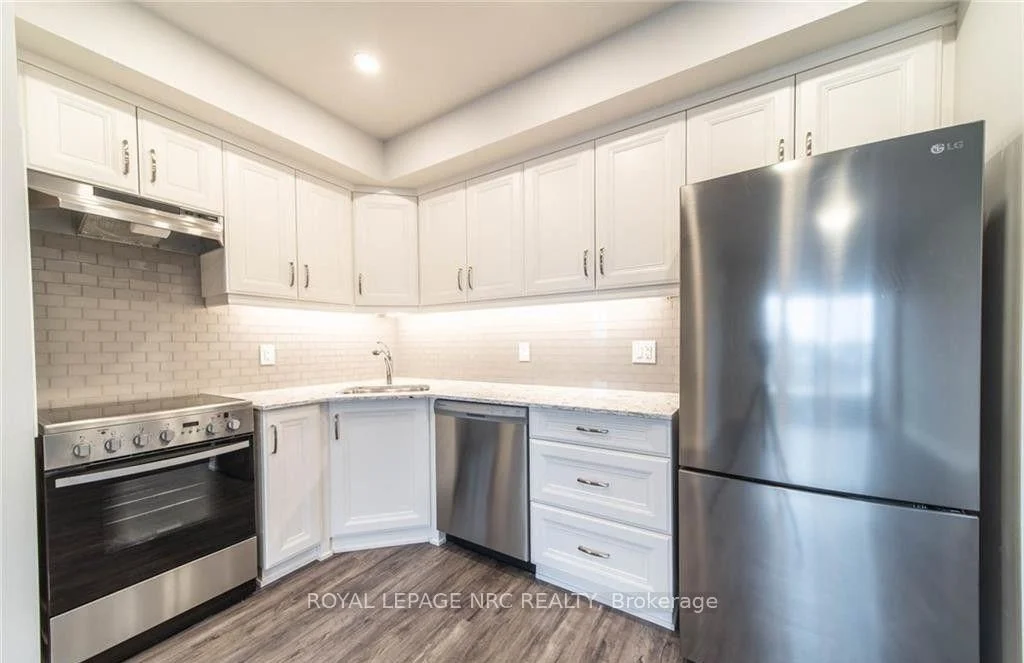 Photo 4 of Unit 508, 5698 Main Street, Niagara Falls, Hospital — HOMEH
