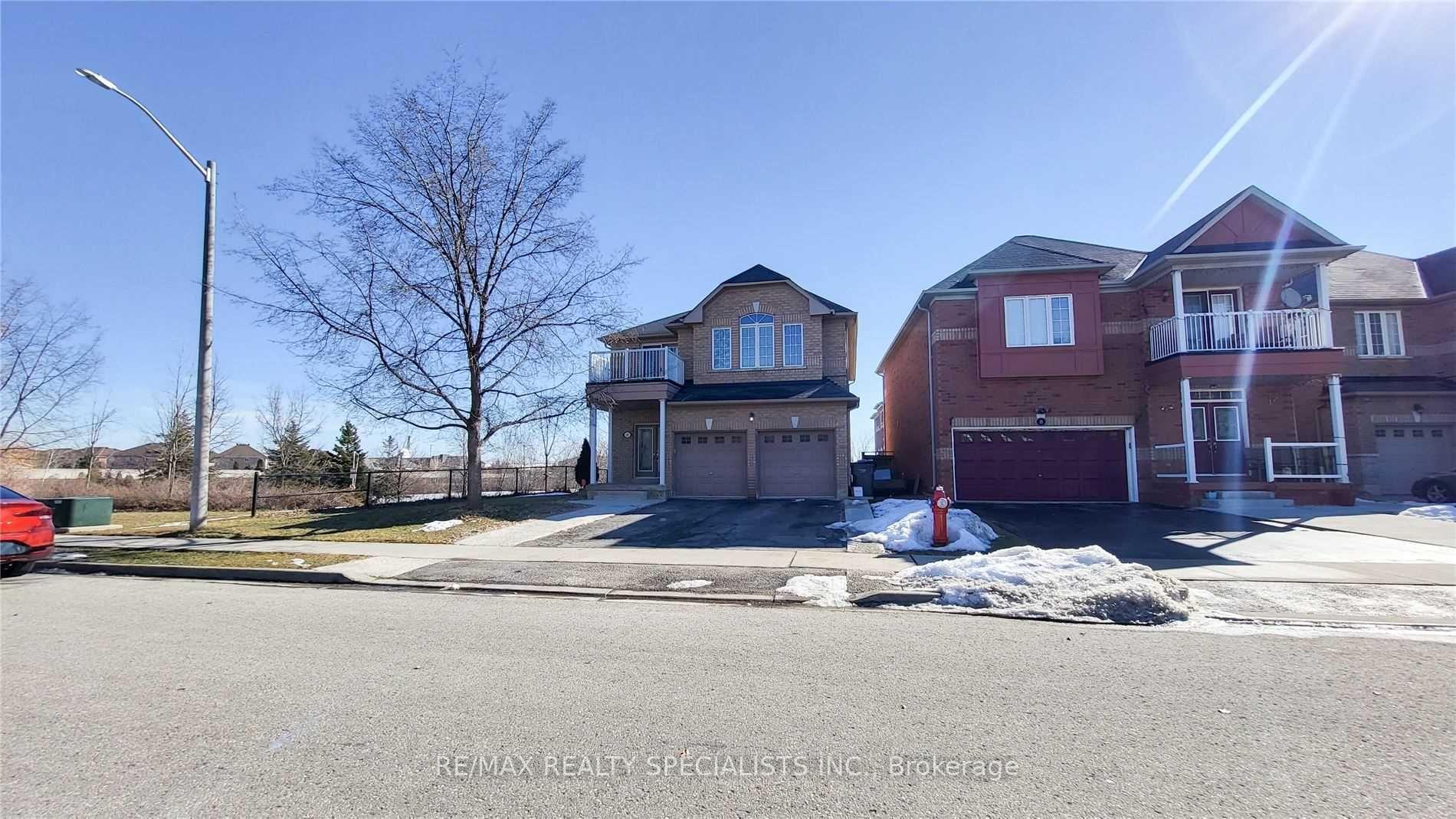 Photo 1 of 17 Iron Block Drive, Brampton, Northwest Sandalwood Parkway — HOMEH