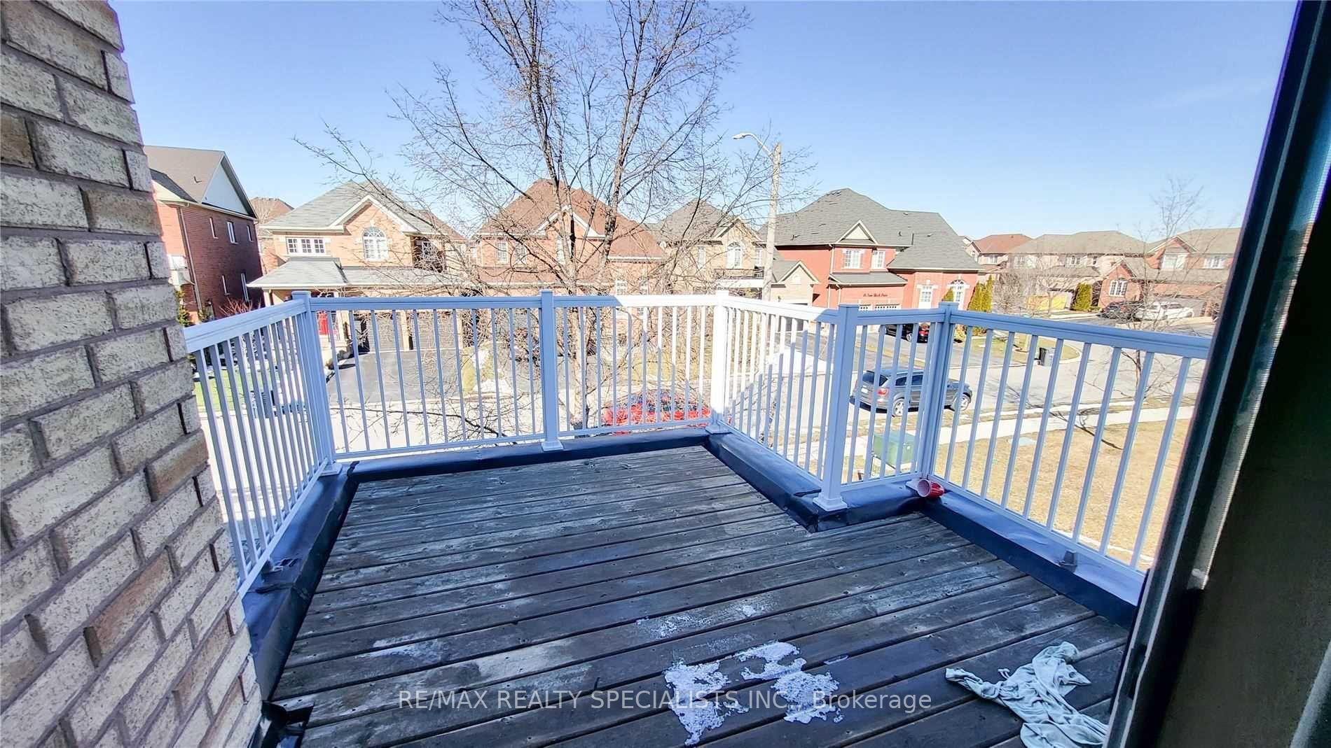 Photo 19 of 17 Iron Block Drive, Brampton, Northwest Sandalwood Parkway — HOMEH