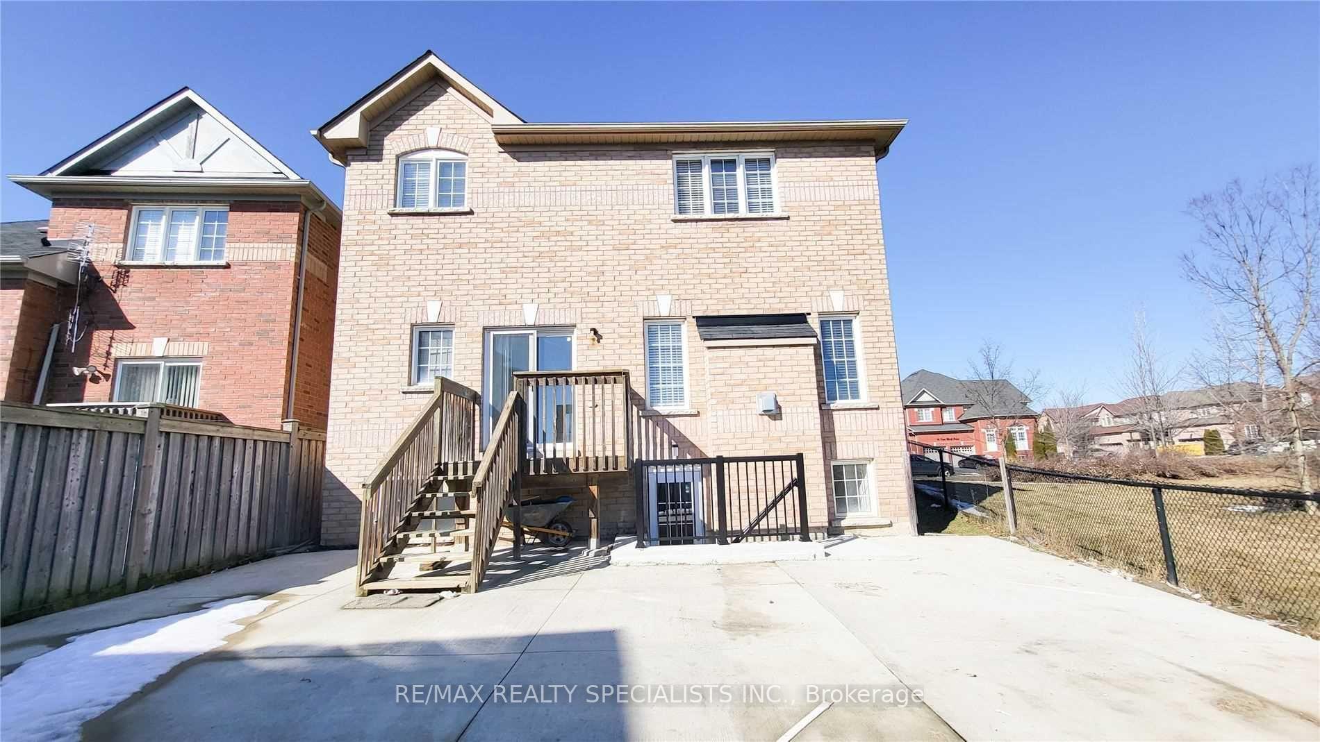 Photo 22 of 17 Iron Block Drive, Brampton, Northwest Sandalwood Parkway — HOMEH