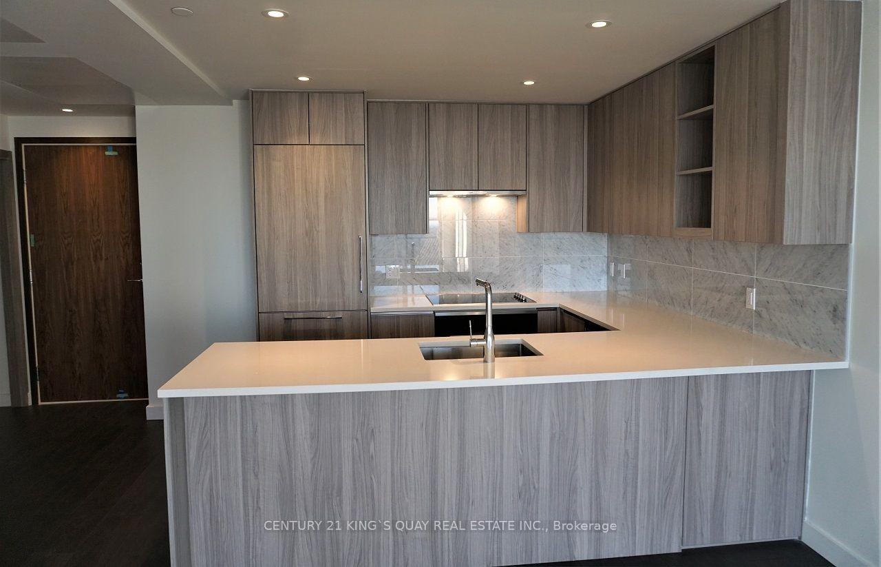 Photo 8 of Unit 3702, 85 McMahon Drive, North York, Bayview Village — HOMEH
