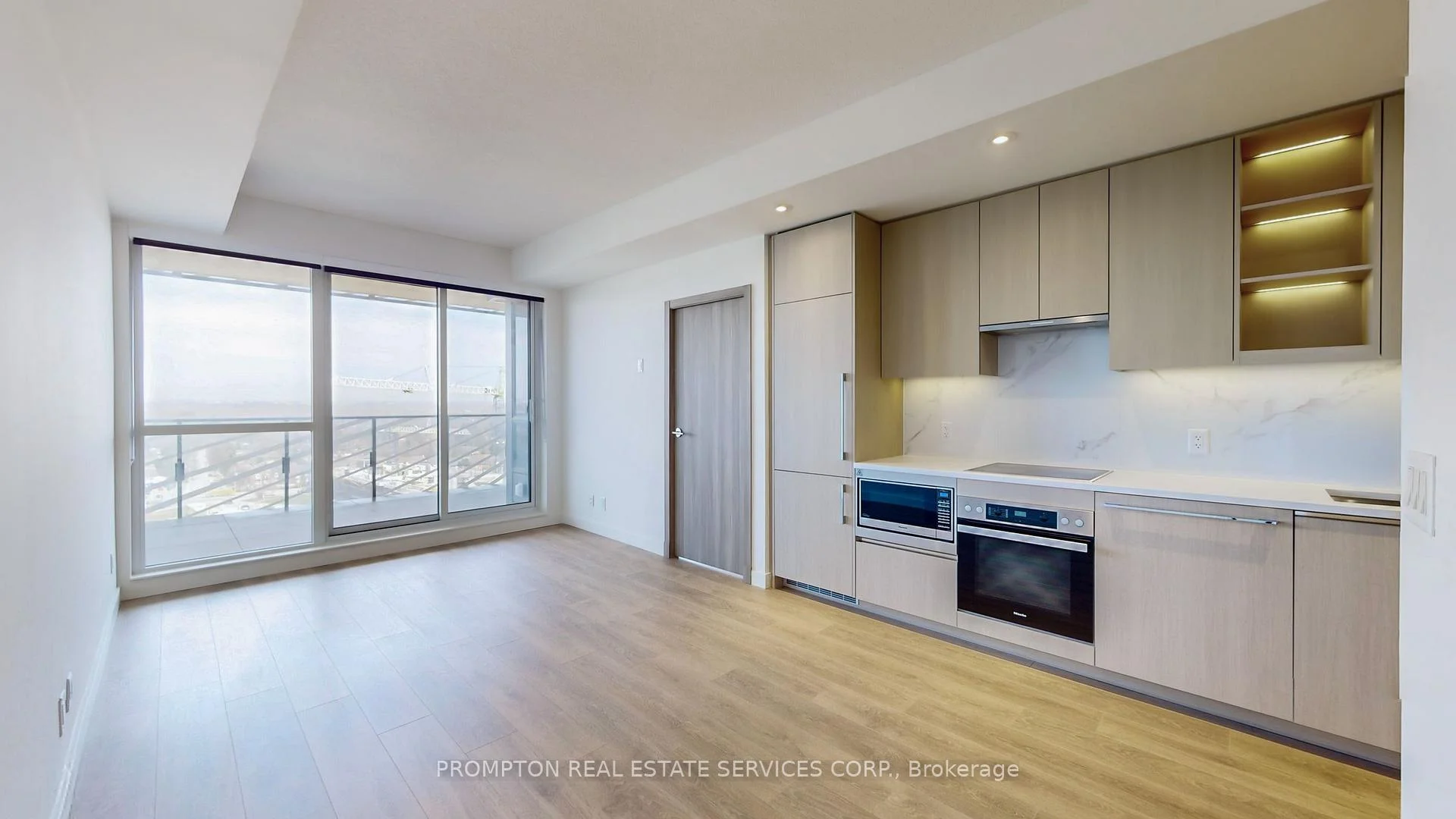 Photo 2 of Unit 1110, 25 Mcmahon Drive, North York, Bayview Village — HOMEH