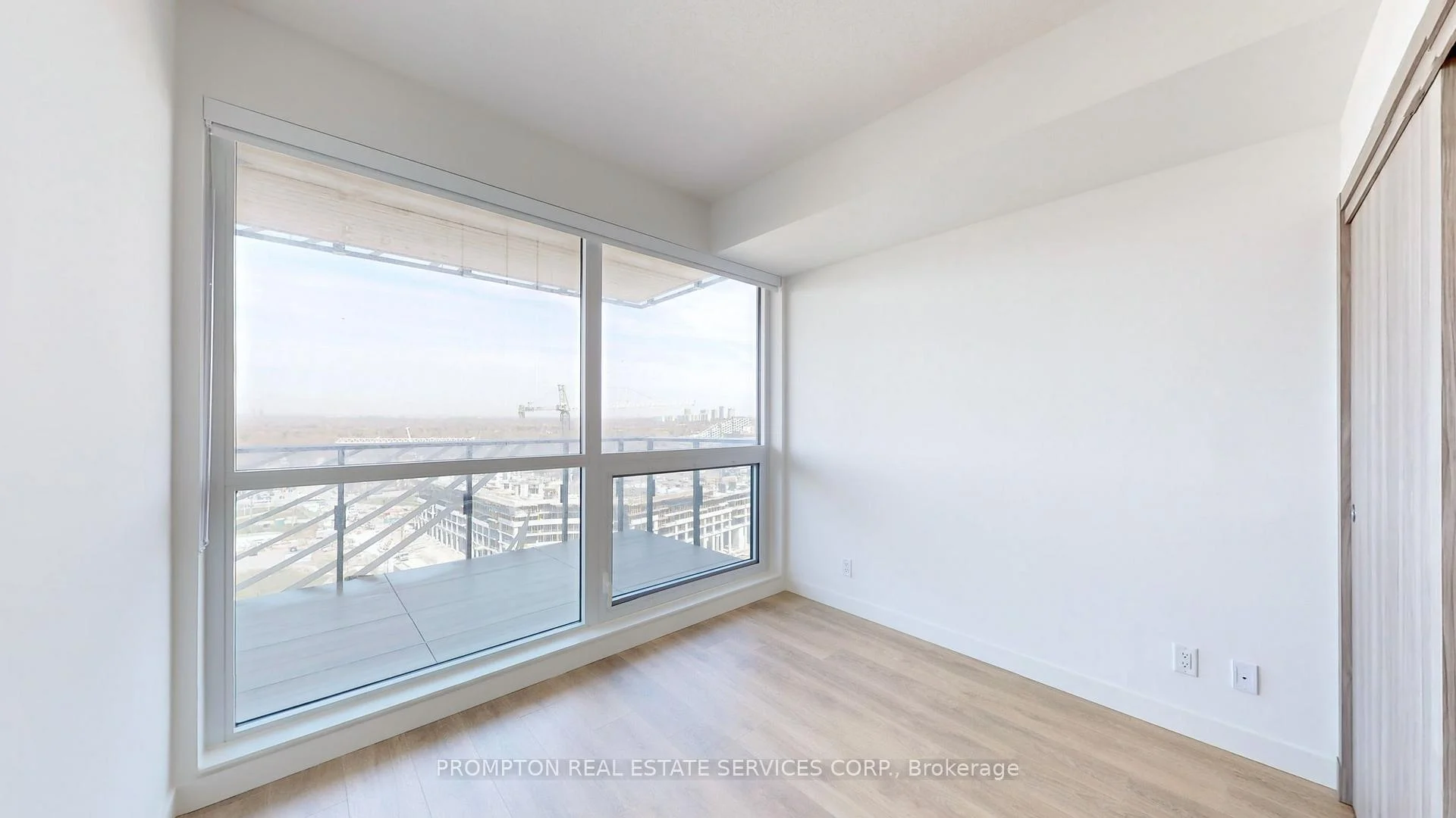 Photo 9 of Unit 1110, 25 Mcmahon Drive, North York, Bayview Village — HOMEH