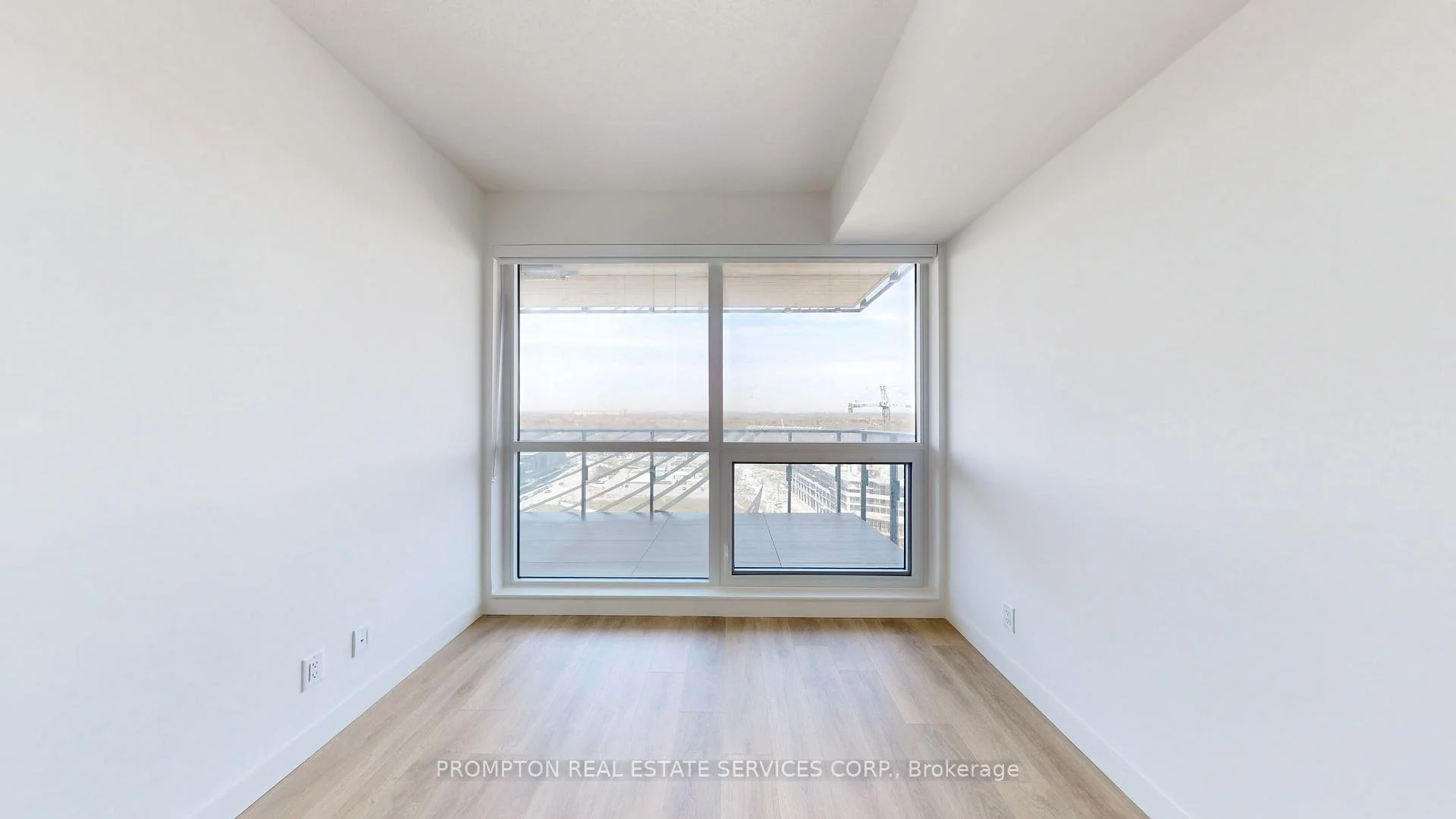 Photo 10 of Unit 1110, 25 Mcmahon Drive, North York, Bayview Village — HOMEH