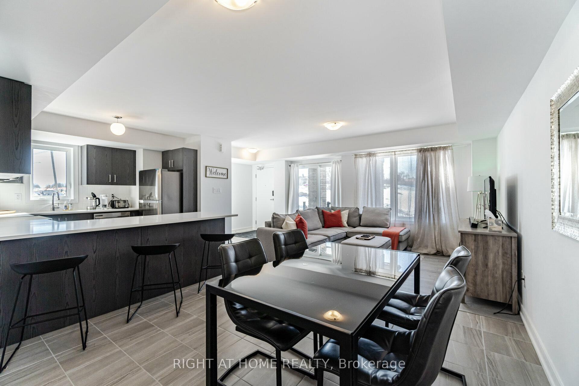 Photo 9 of 44 Magnolia Lane, Barrie, Innis-Shore — HOMEH