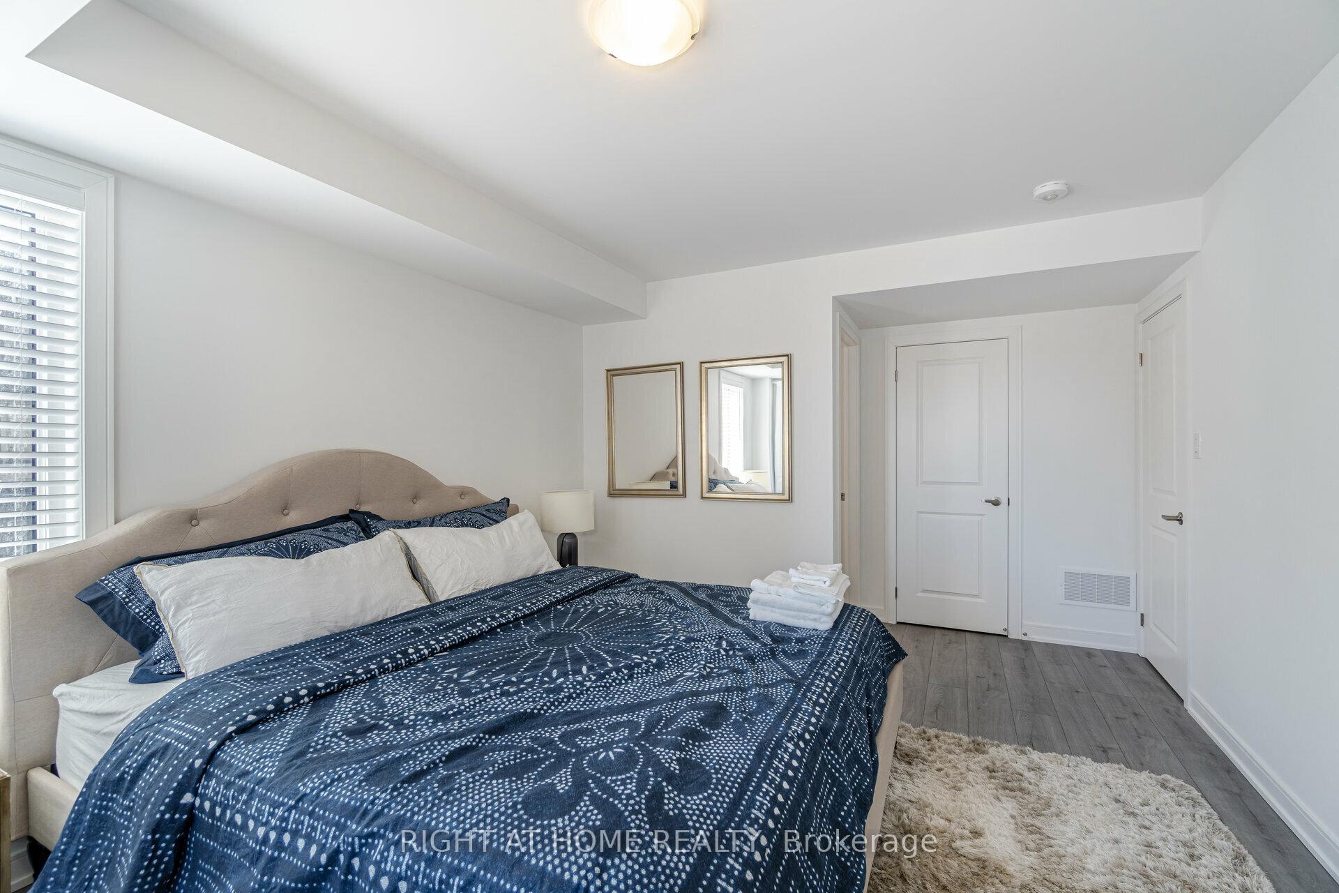 Photo 13 of 44 Magnolia Lane, Barrie, Innis-Shore — HOMEH